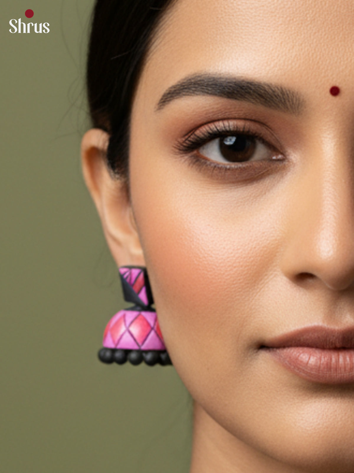 EAJ22042 - Earning - Saree - Shop on Shrus.com