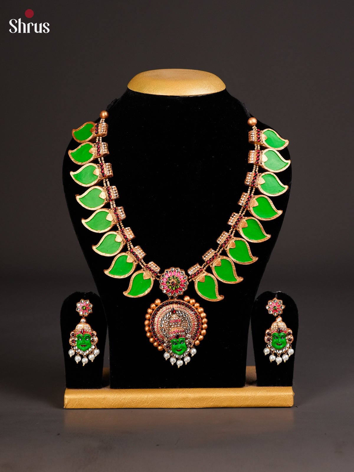 Ethnic Green Manga Necklace with kathakali Pendant Terracotta set - EAJ24011 - Shop on Shrus.com