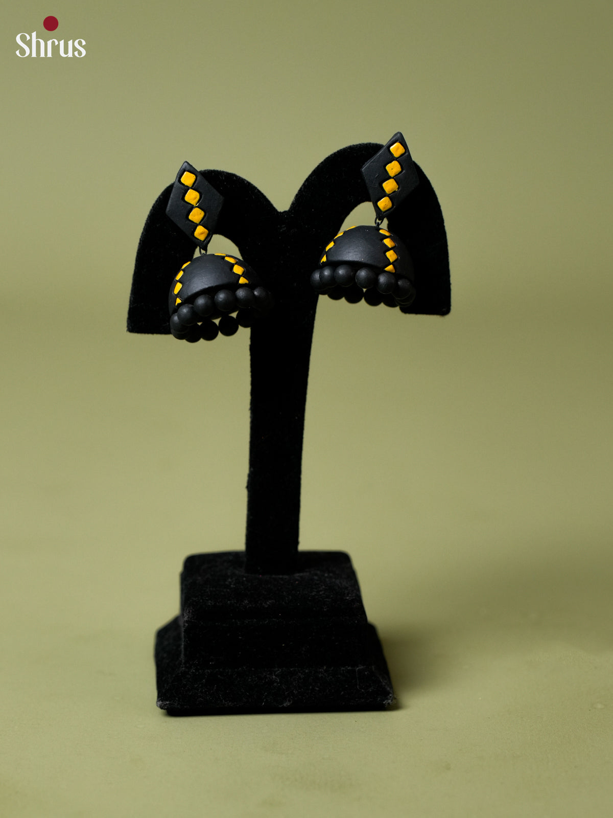 EAJ24023 - Earning - Saree - Shop on Shrus.com