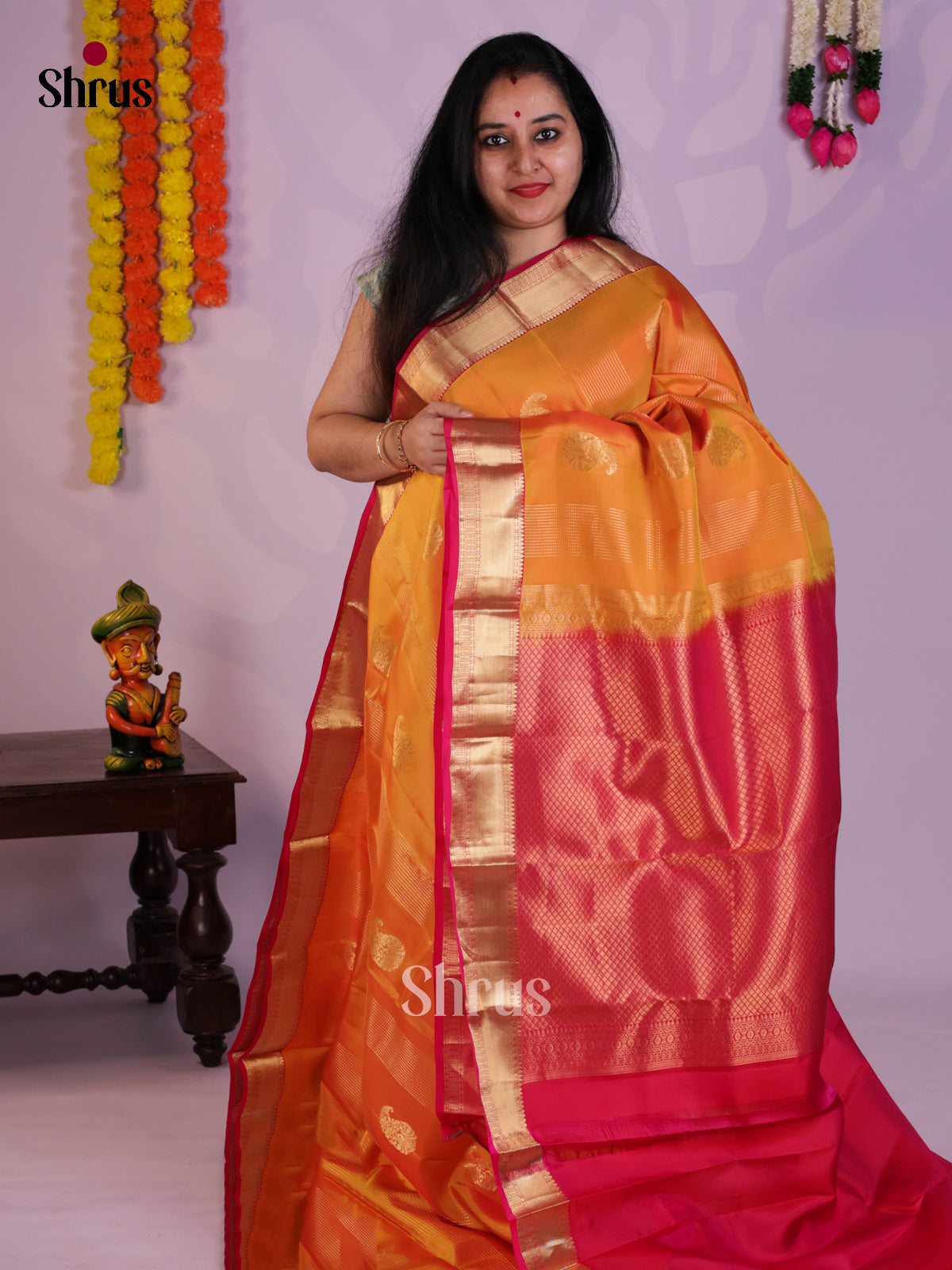 EAS03047 - Kanchipuram Butta design Saree
