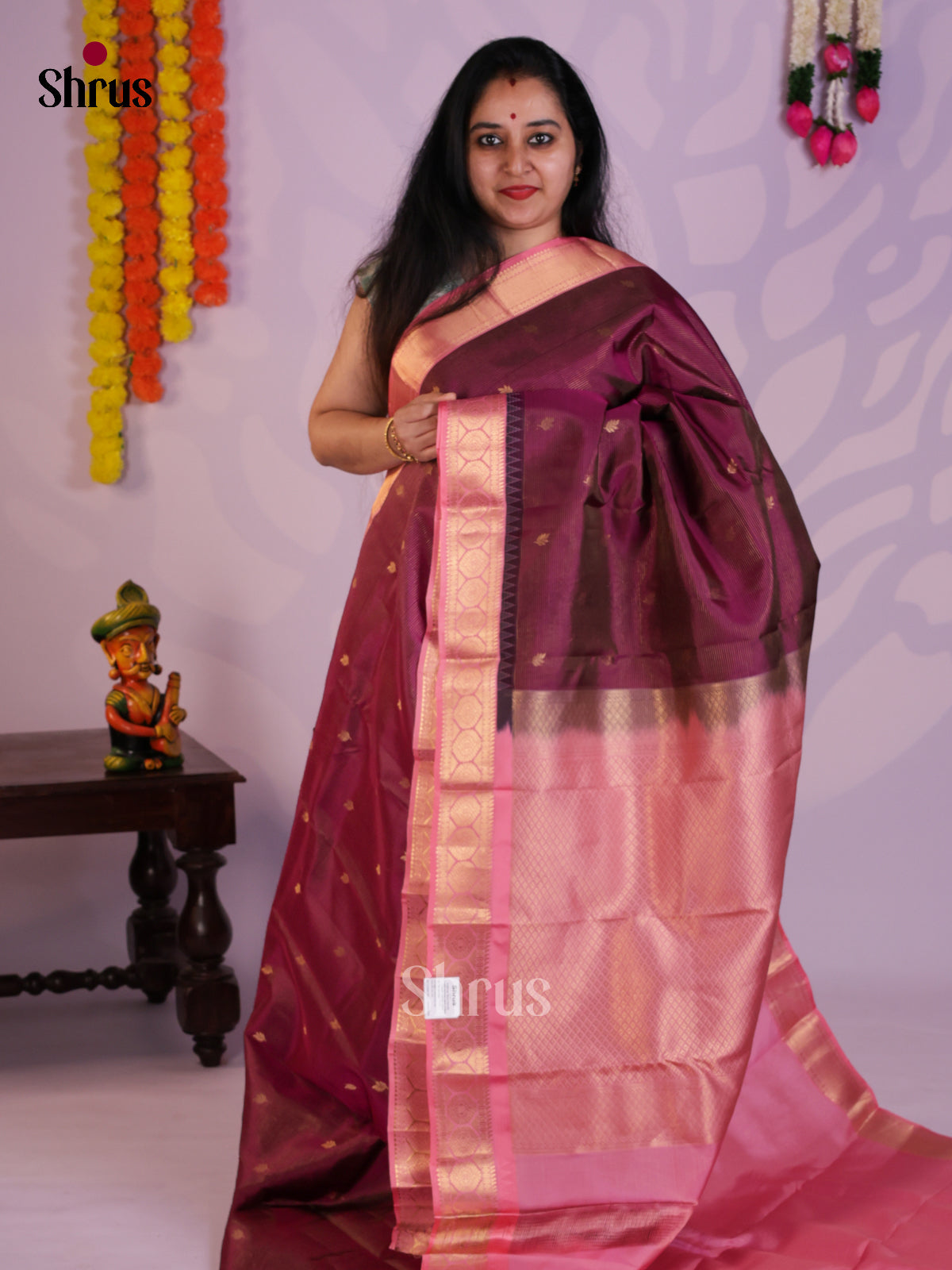 EAS03049 - Kanchipuram Checks Saree - Shop on Shrus.com
