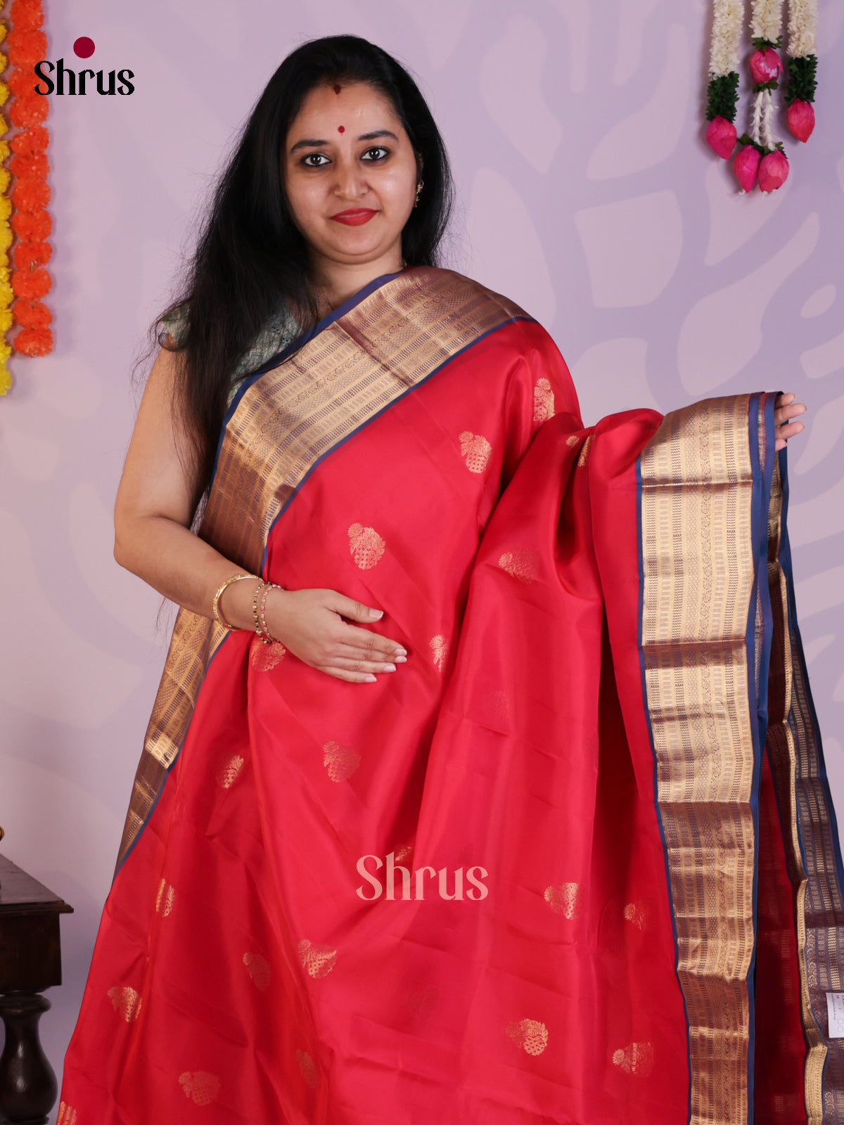 EAS03055 - Kanchipuram Butta design Saree