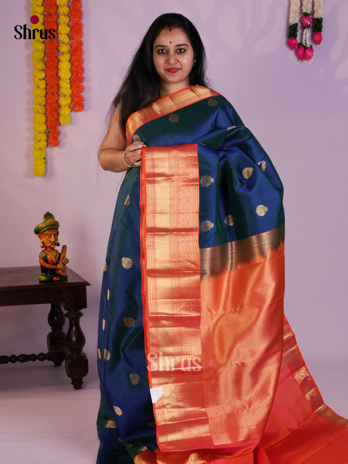 Peacock Blue & Orange - Kanchipuram-halfpure Saree- EAS08300 - Shop on Shrus.com