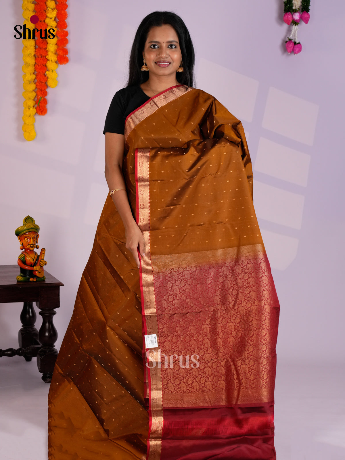 EAS09009 - Kanchipuram-halfpure Saree - Shop on Shrus.com