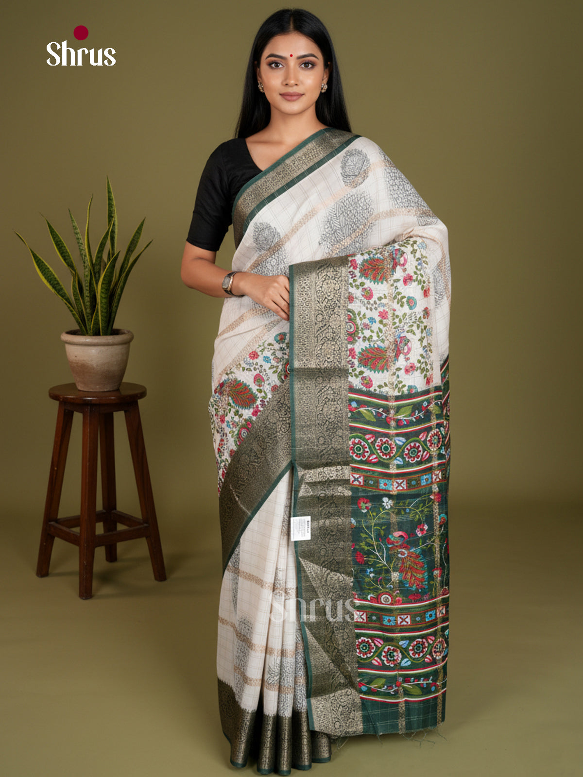 EAS10035 - Semi Crepe Saree