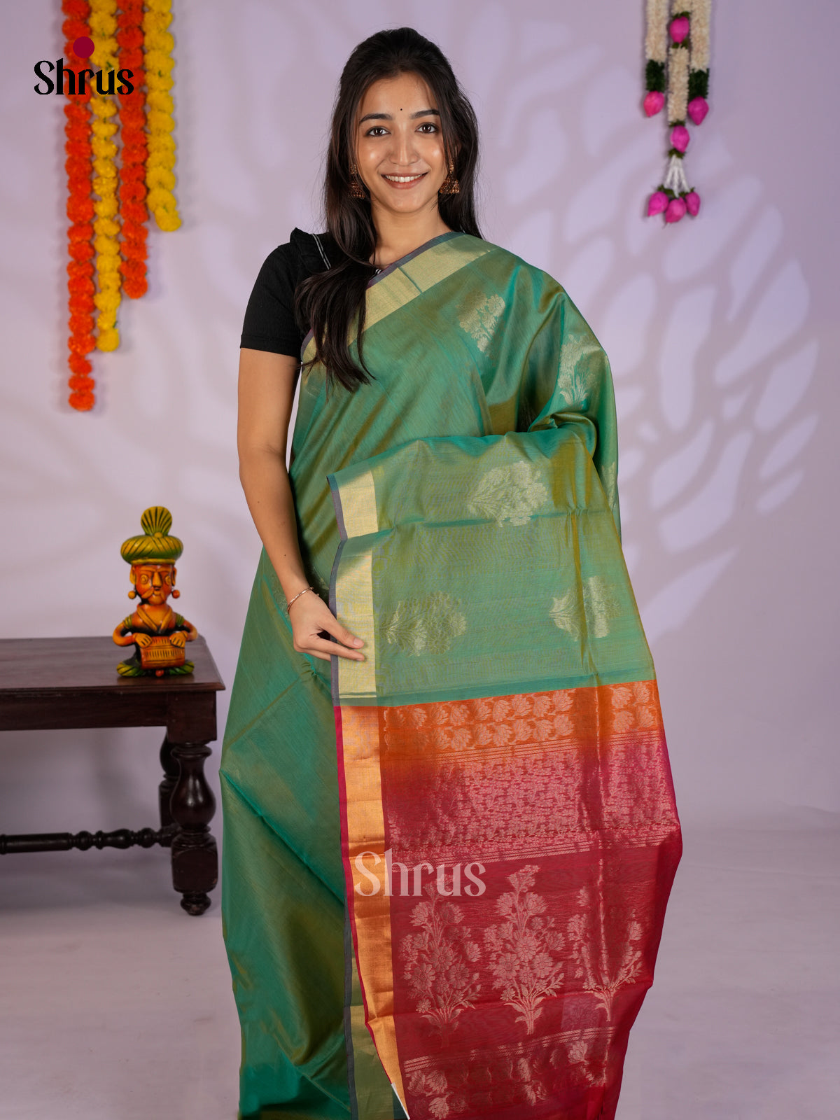 Green & Red - Timeless Silk Cotton Saree - EAS12054