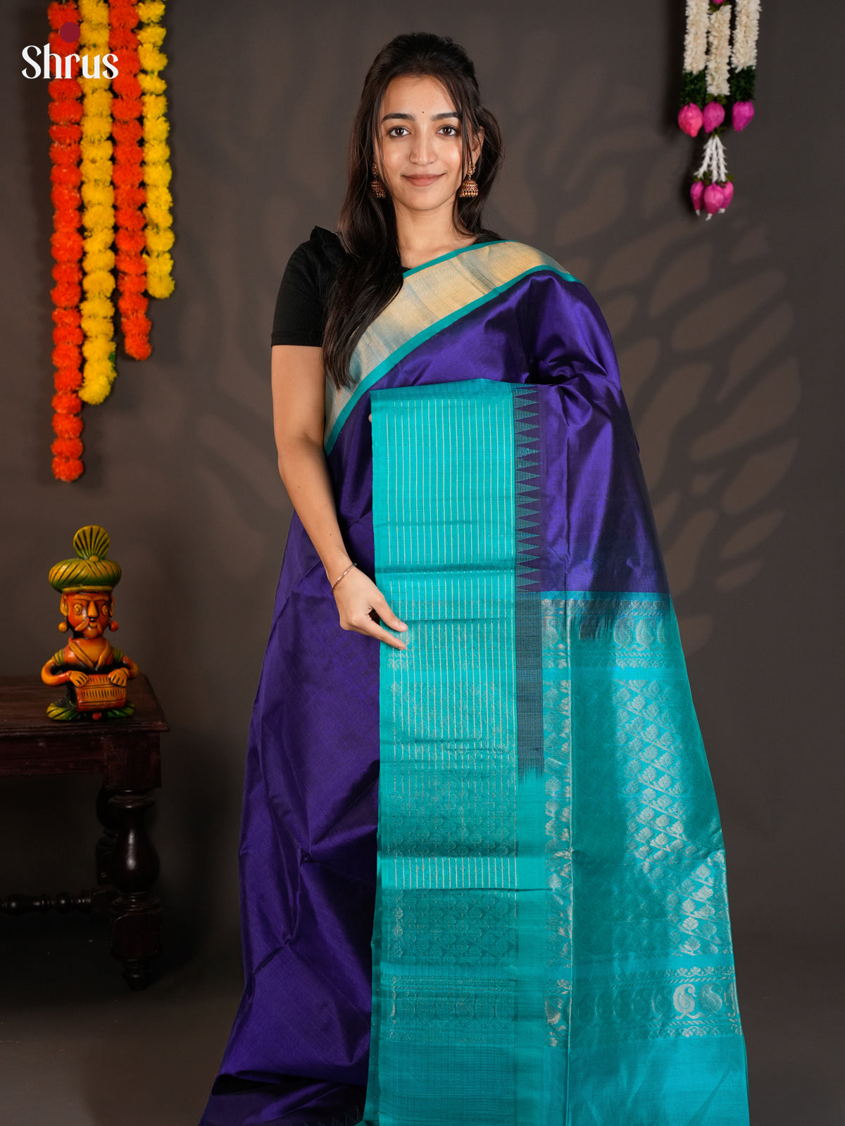 Classy Blue & Teal blue Silk Cotton saree with Korvai-Medium border - EAS19015