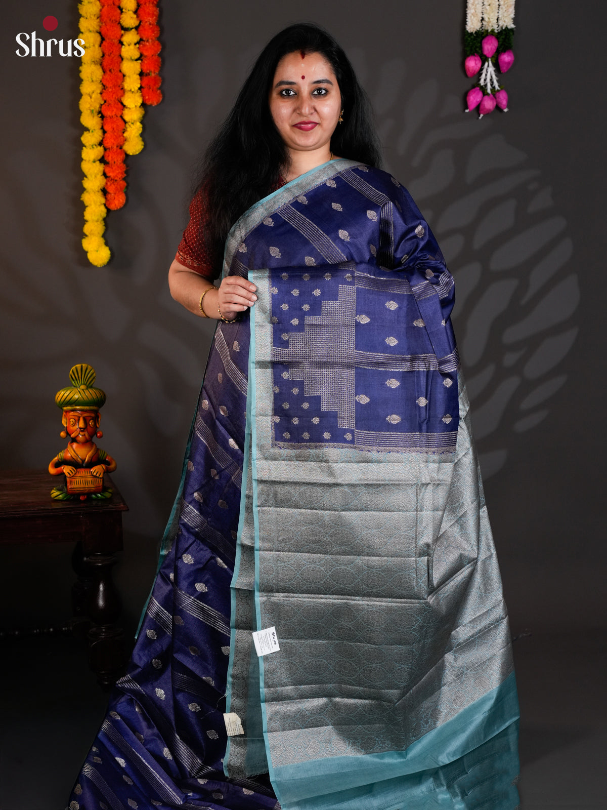 EAS20097 - Banarasi Tussar Saree - Shop on Shrus.com