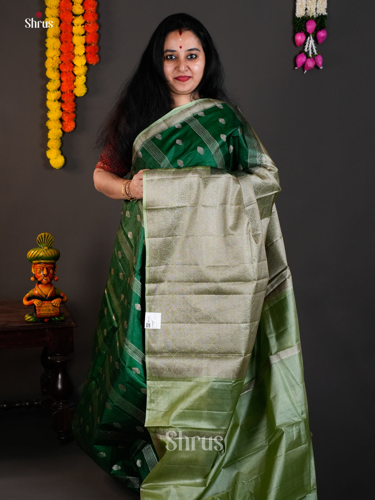 EAS20100 - Banarasi Tussar Saree - Shop on Shrus.com