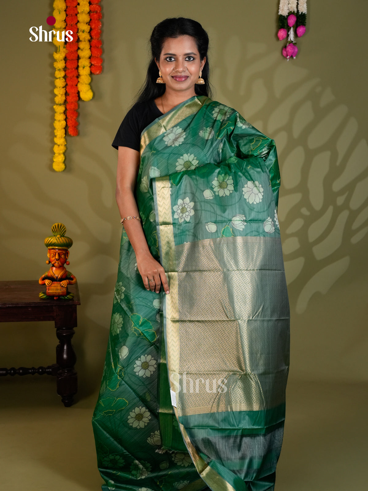 Green- Kanchipuram-halfpure Saree- EAS21178 - Shop on Shrus.com