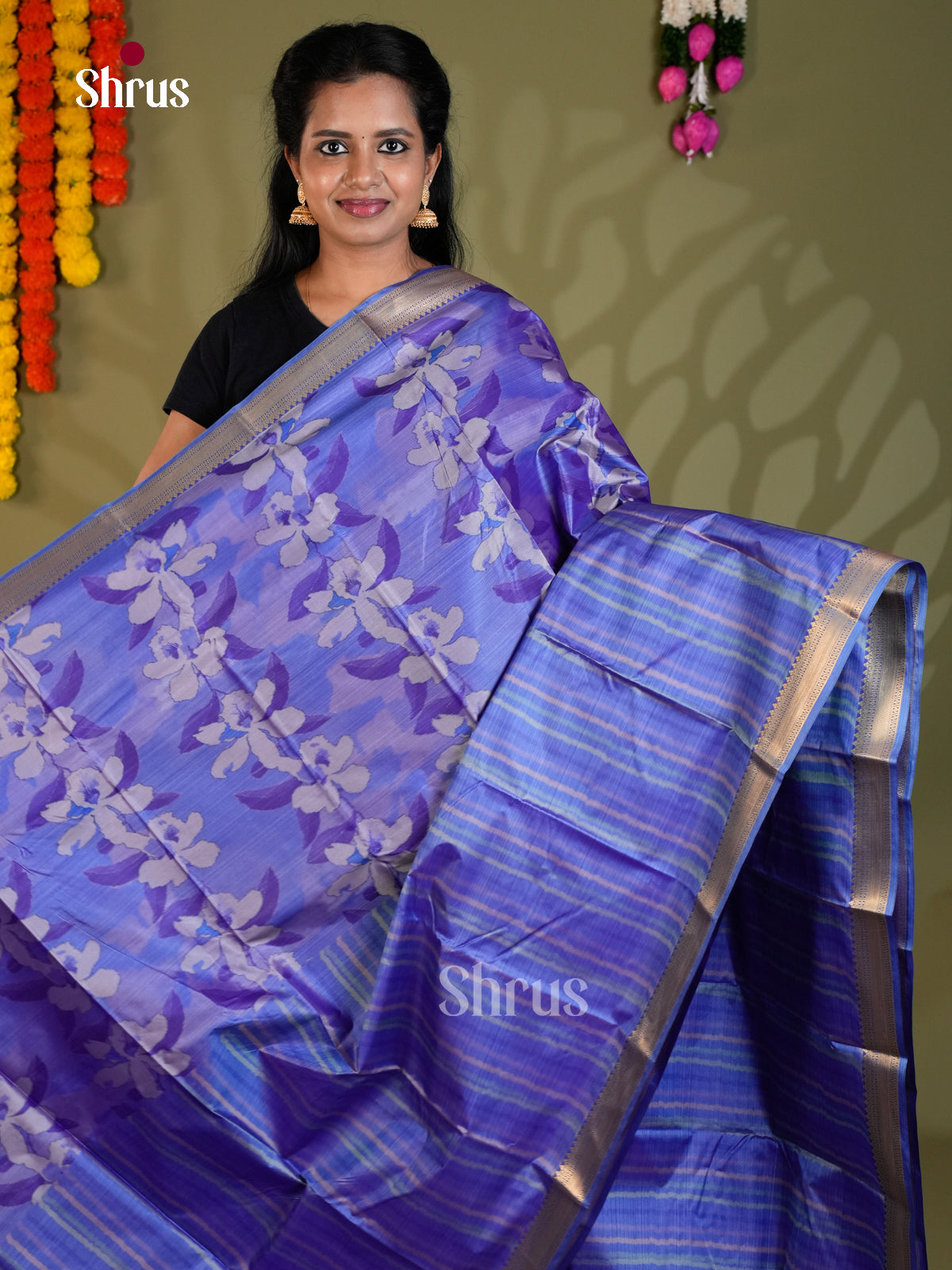 Blue - Kanchipuram-halfpure Saree- EAS21179 - Shop on Shrus.com