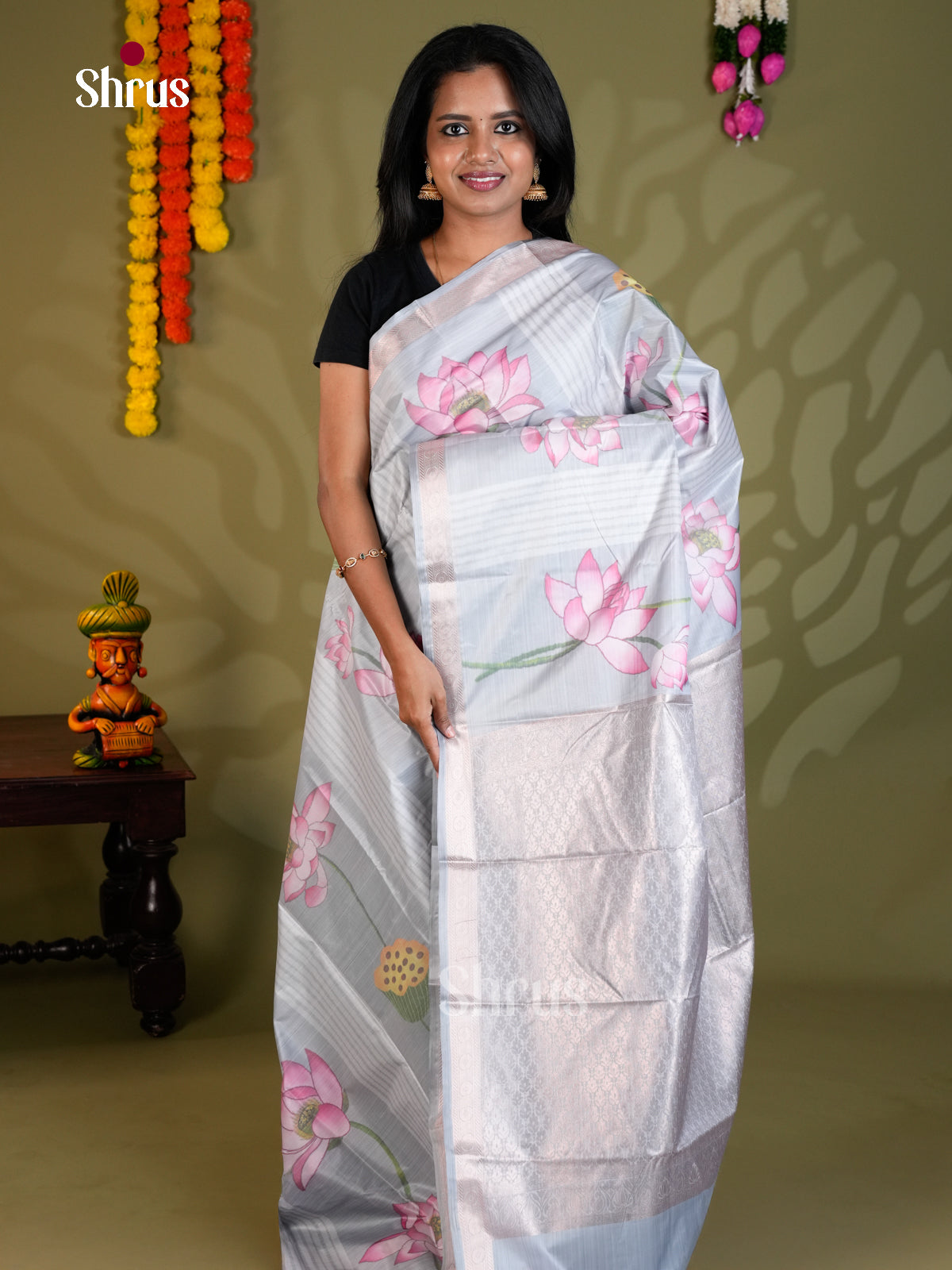 EAS21181 - Kanchipuram-halfpure Saree - Shop on Shrus.com