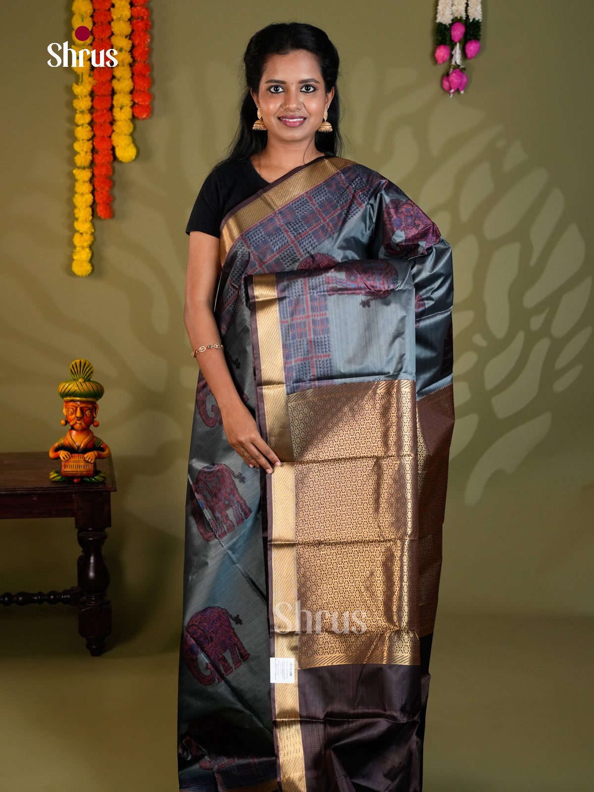 EAS21198 - Kanchipuram-halfpure Saree - Shop on Shrus.com