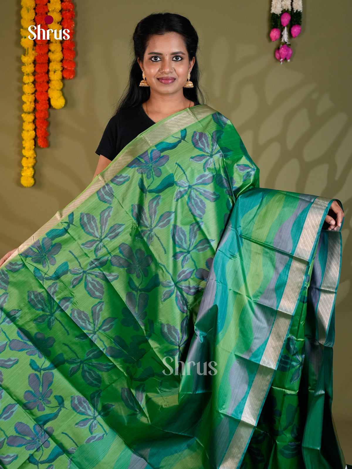 EAS21209 - Kanchipuram-halfpure Saree - Shop on Shrus.com