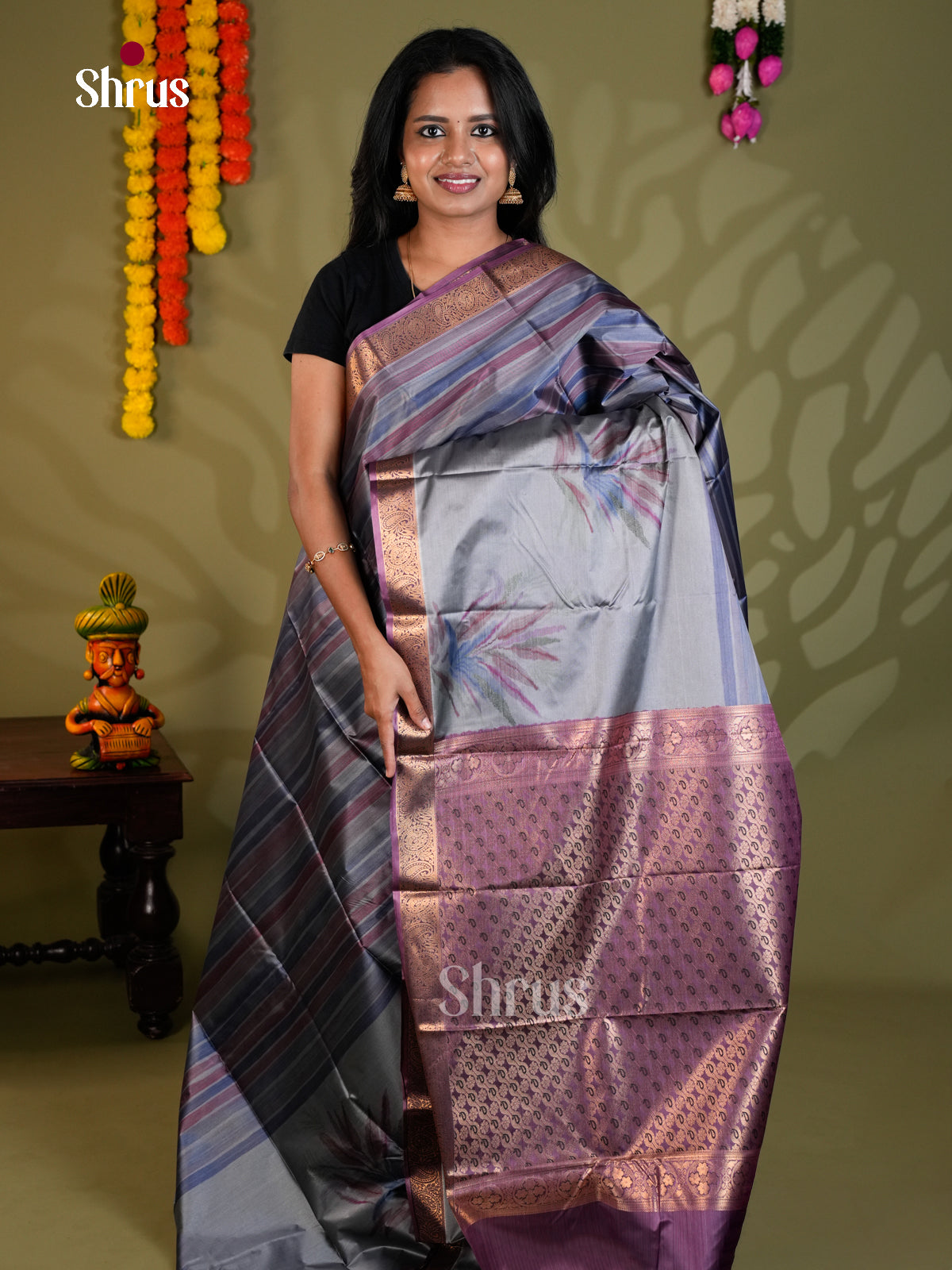 EAS21216 - Kanchipuram-halfpure Saree - Shop on Shrus.com