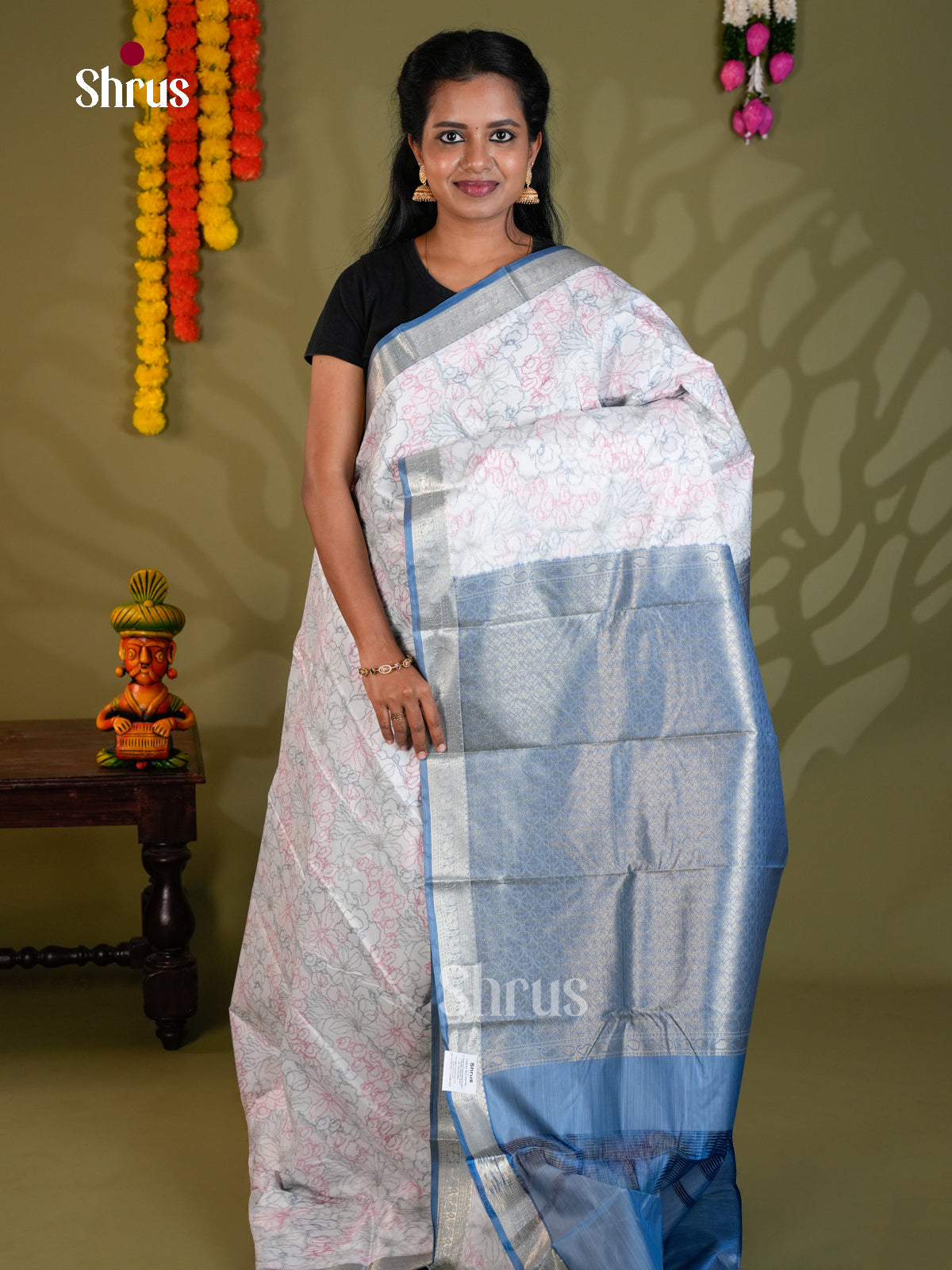 EAS21217 - Kanchipuram-halfpure Saree - Shop on Shrus.com