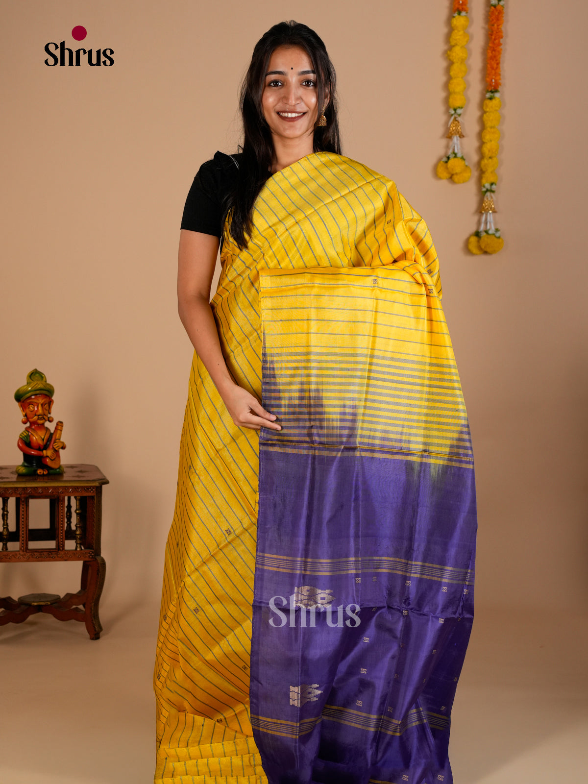 EAS23013 - Banana Pith without blouse - Saree - Shop on Shrus.com