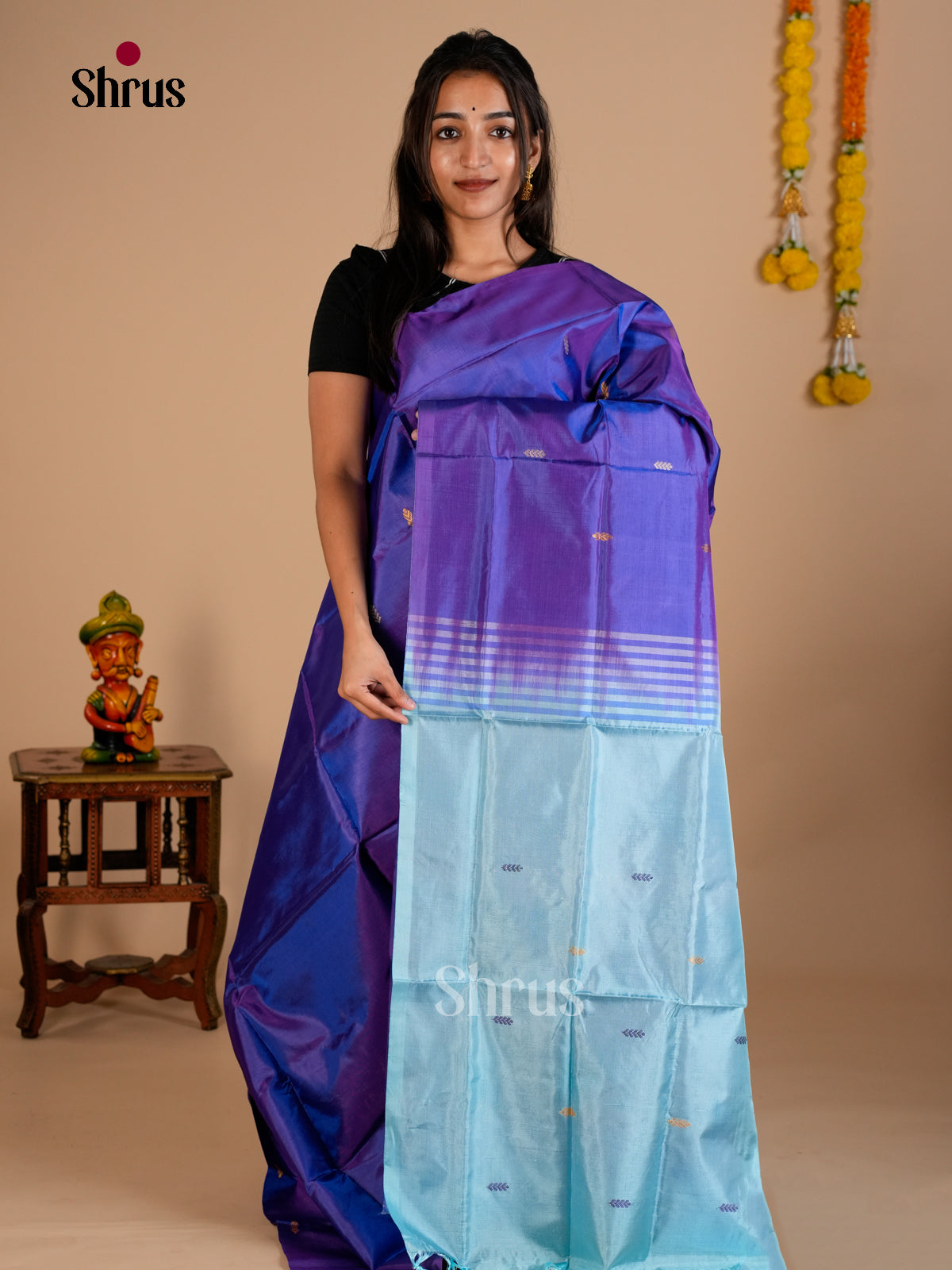 EAS23059 - Banana Pith without blouse - Saree - Shop on Shrus.com