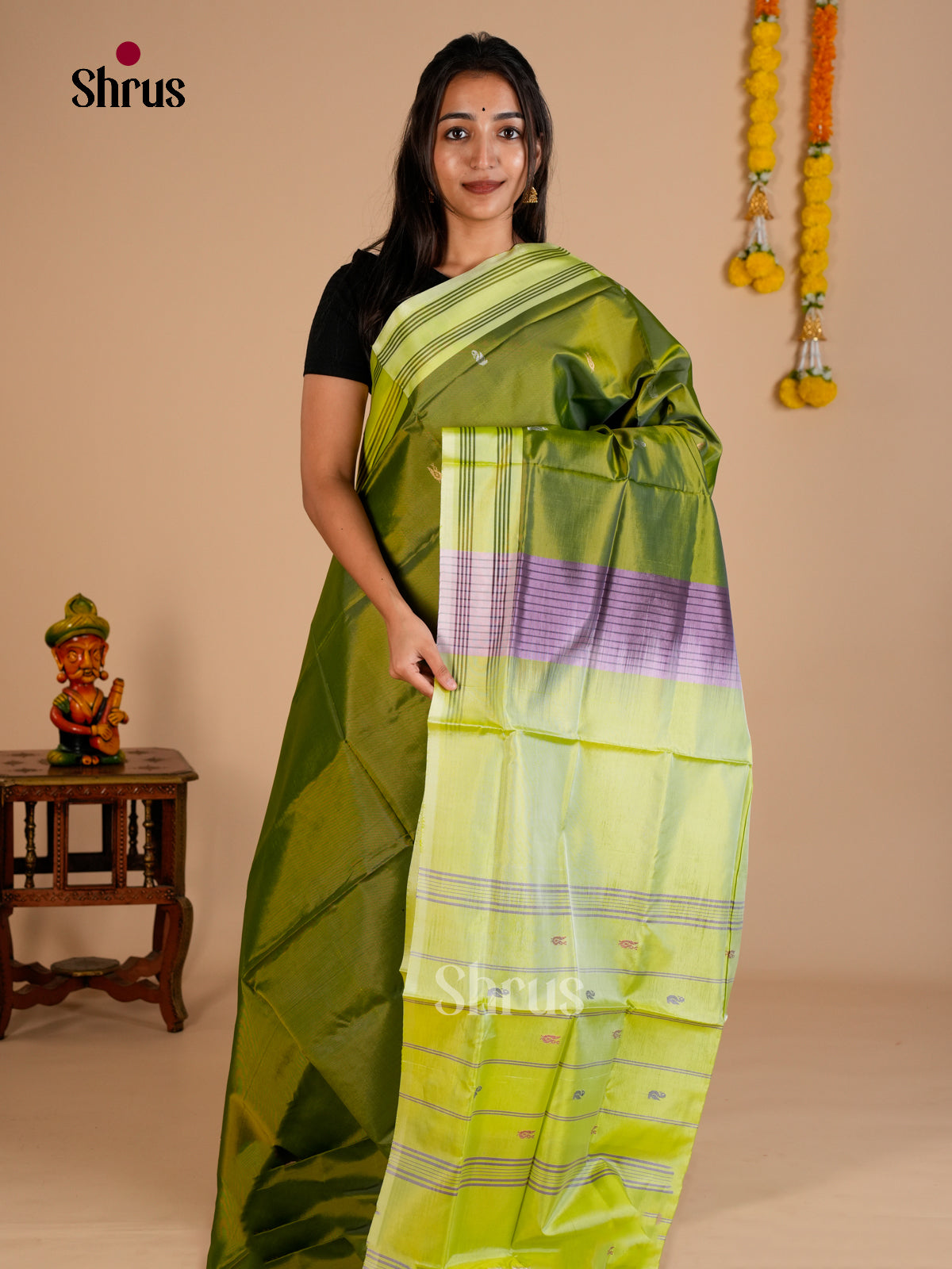 EAS23065 - Banana Pith without blouse - Saree - Shop on Shrus.com