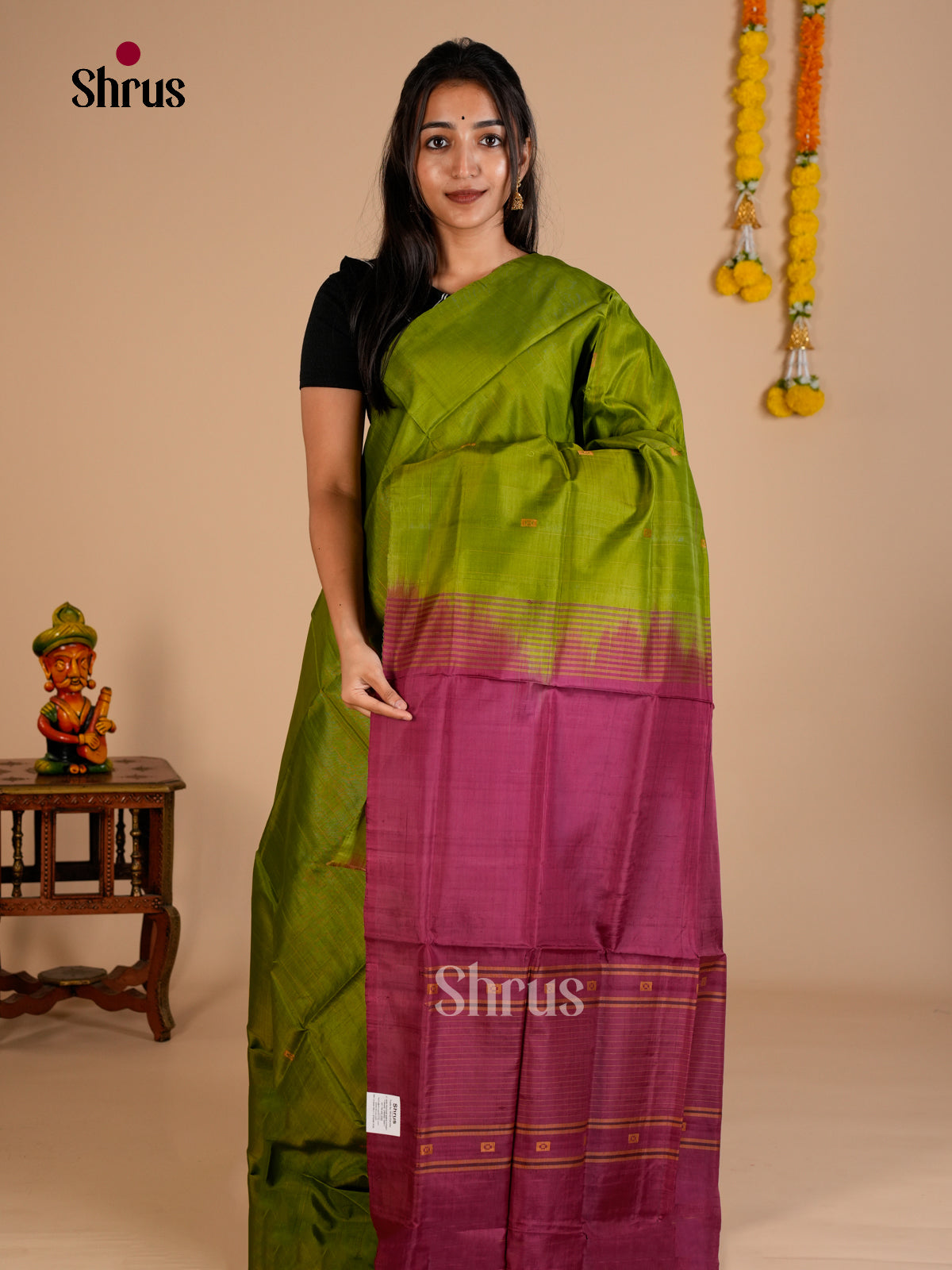 EAS23072 - Banana Pith without blouse - Saree - Shop on Shrus.com