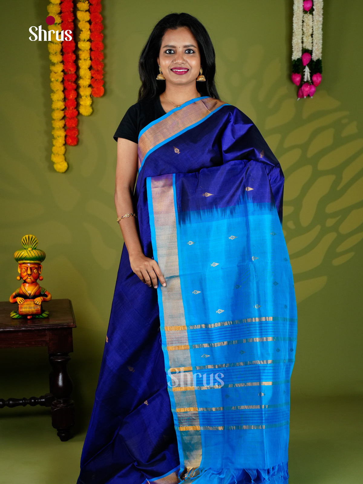 EAS27236 - Silk Cotton Saree - Shop on Shrus.com
