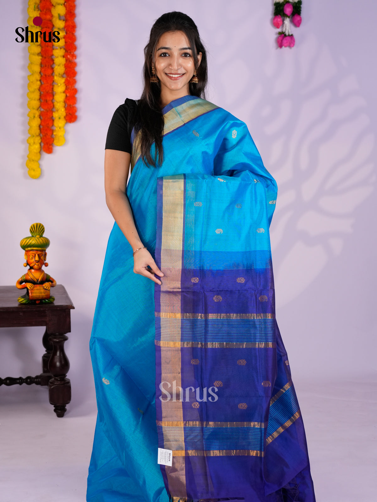EAS27255 - Silk Cotton Saree - Shop on Shrus.com