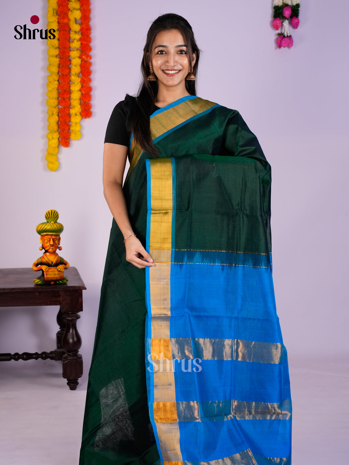 Buy Classy Dark Green Pure Cotton Silk Saree with Blue Kaddi Zari Border & Chit Pallu
