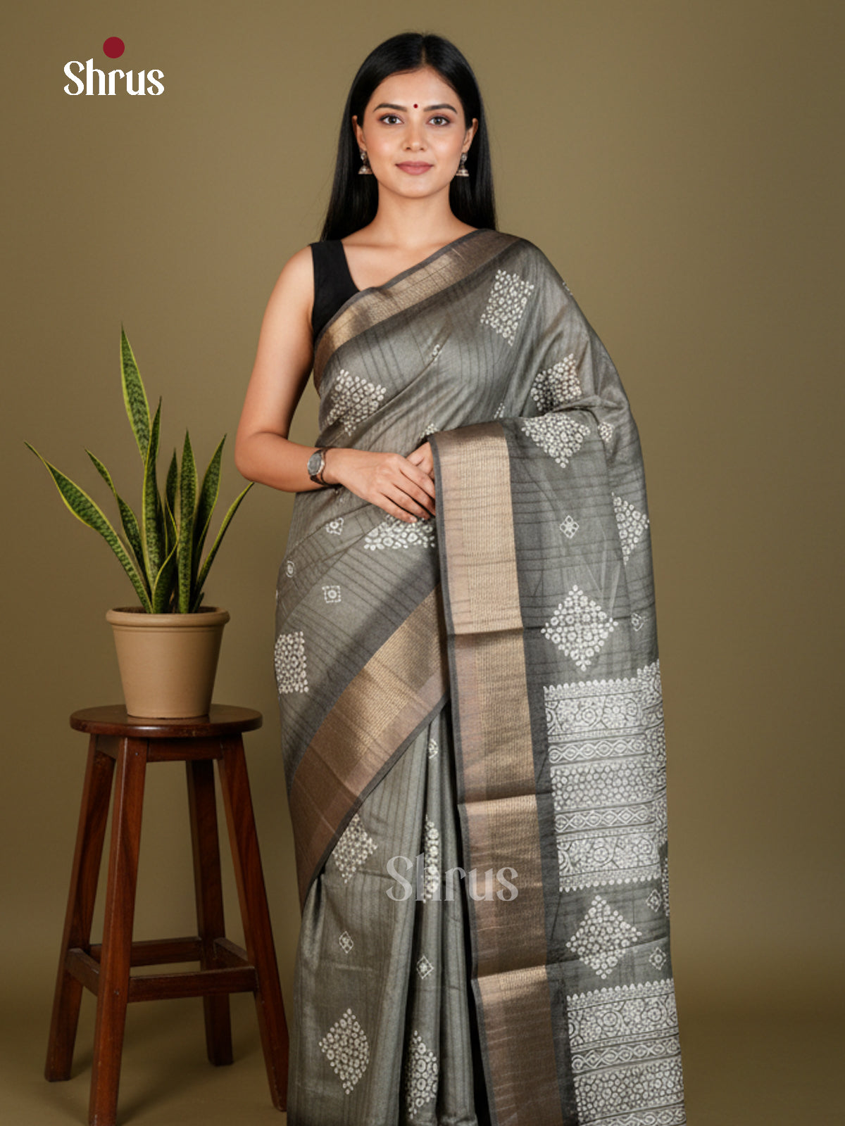 Grey - Semi Crepe Saree- EAS30586 - Shop on Shrus.com
