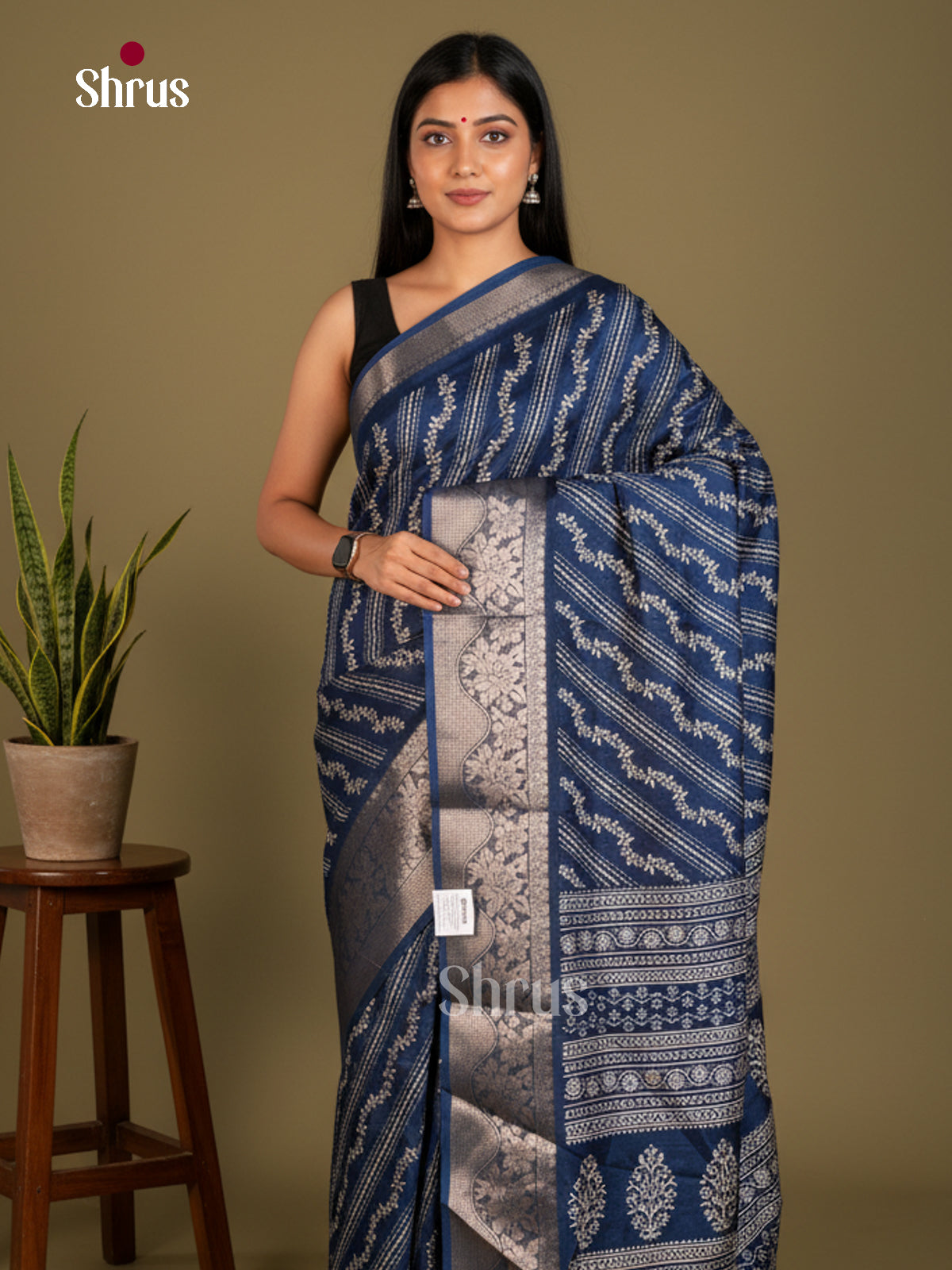 Semi Crepe Saree - ECS02070 - Shop on Shrus.com