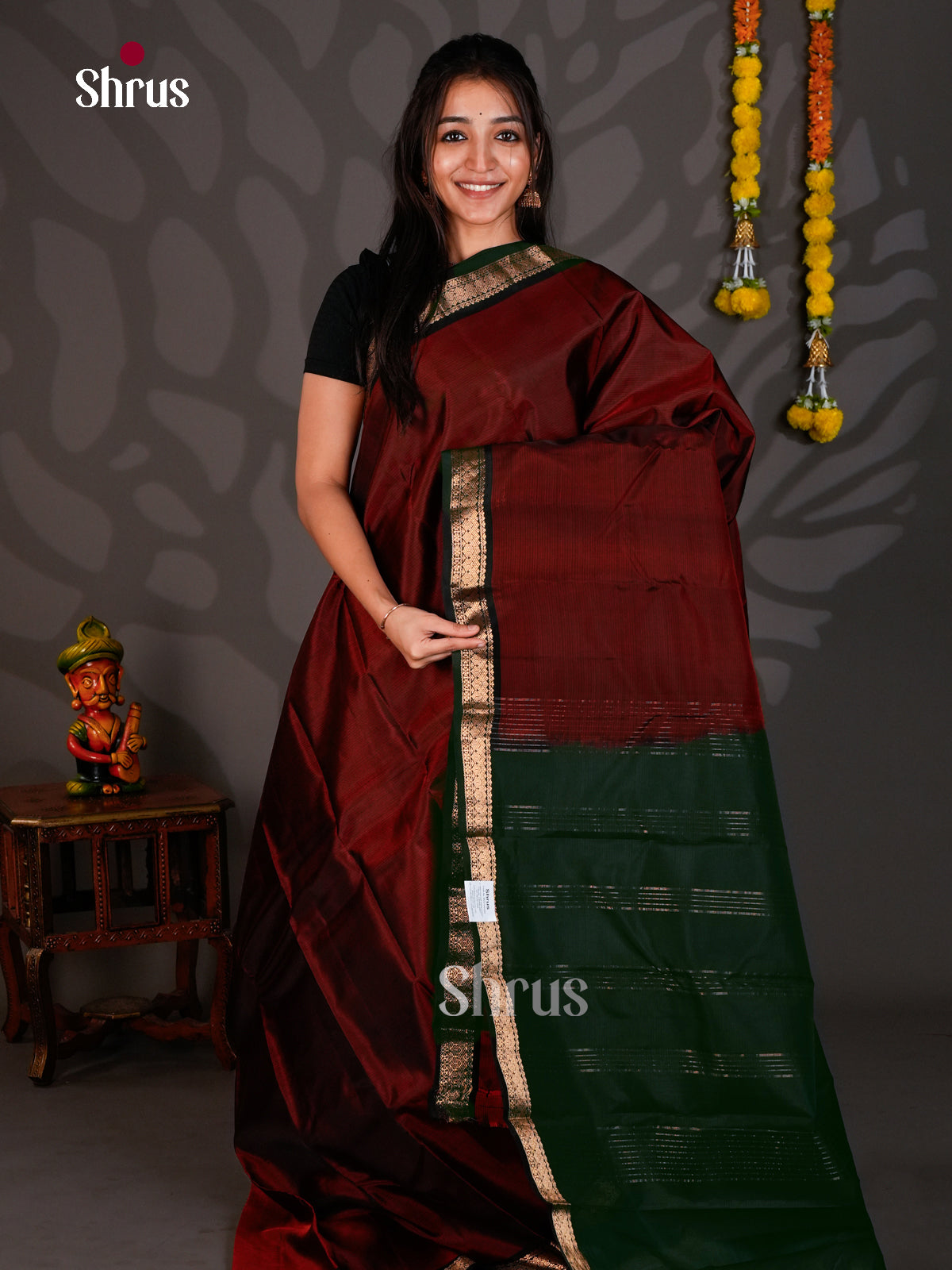 Kanchipuram-halfpure Saree - Aarakku Maroon & Bottle Green - Shop on Shrus.com