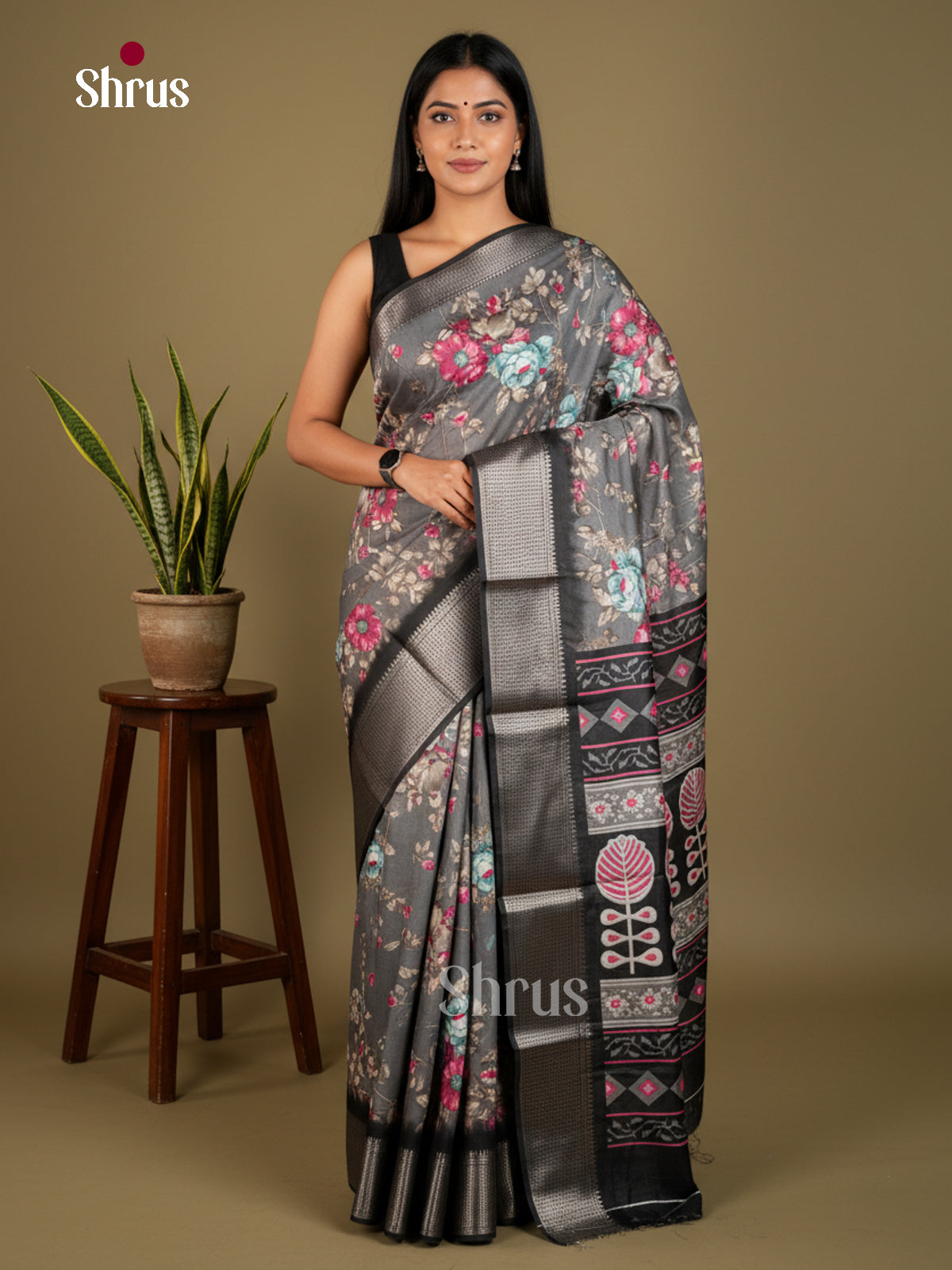 Semi Crepe Saree - EBS14238 - Shop on Shrus.com