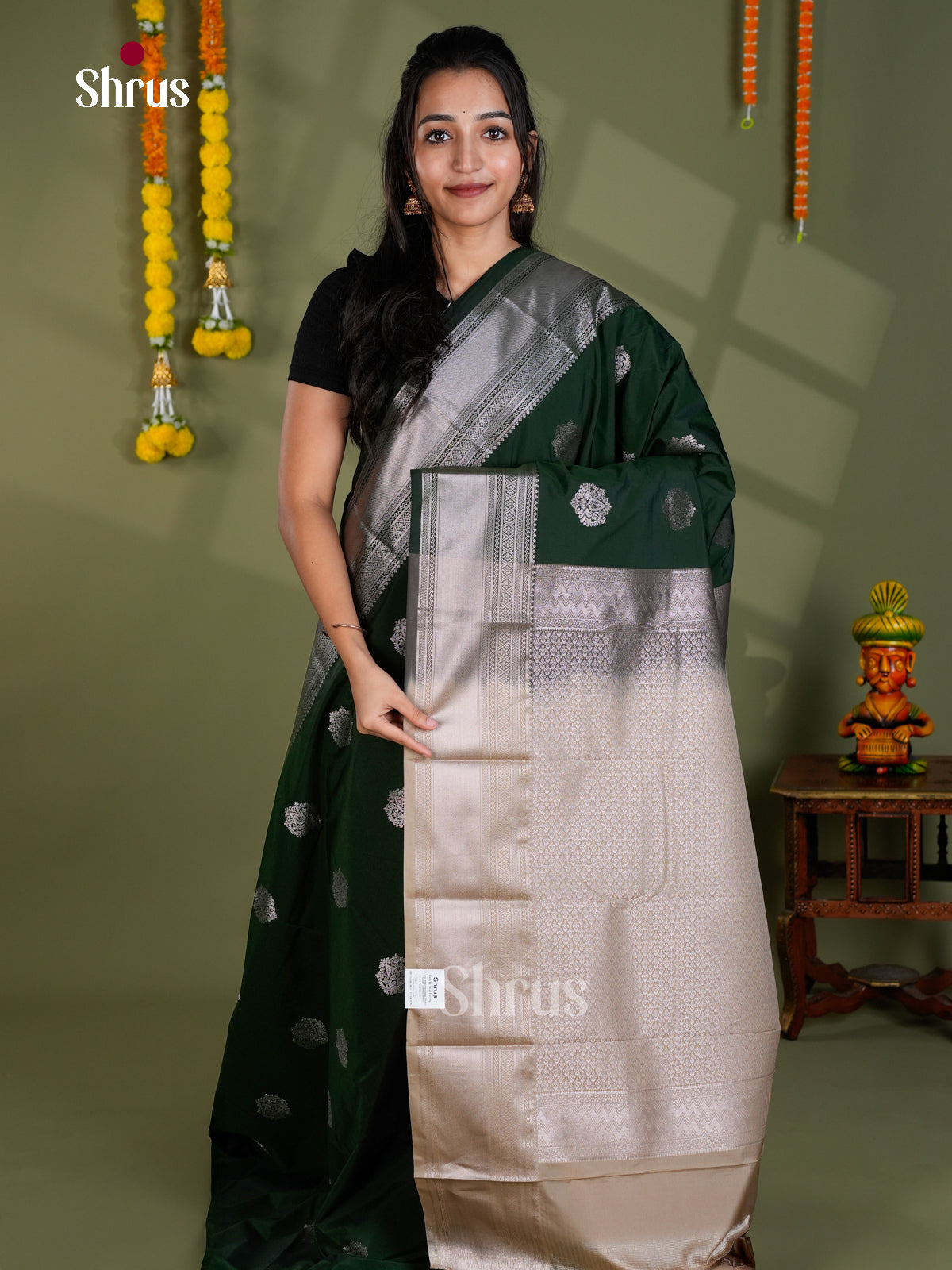 EBS16033 - Semi Kanchipuram Saree - Shop on Shrus.com