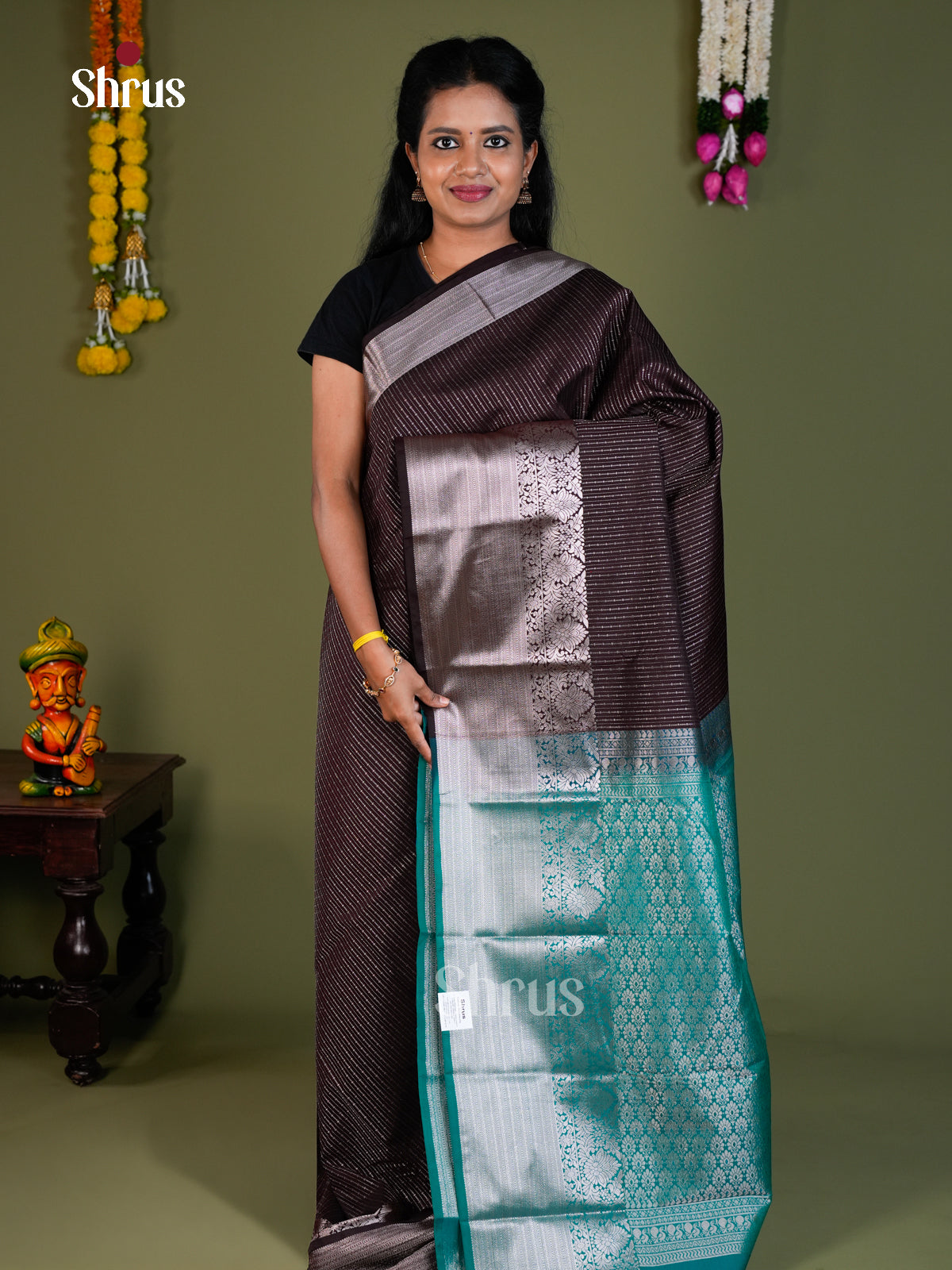 Semi Kanchipuram Saree - EBS16172 - Shop on Shrus.com