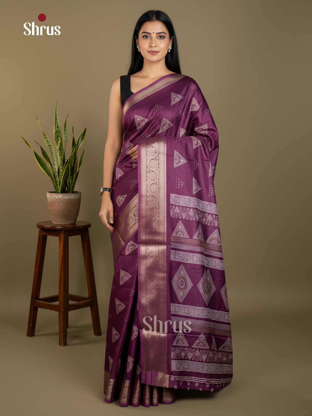 EBS16389 - Semi Crepe Saree - Shop on Shrus.com