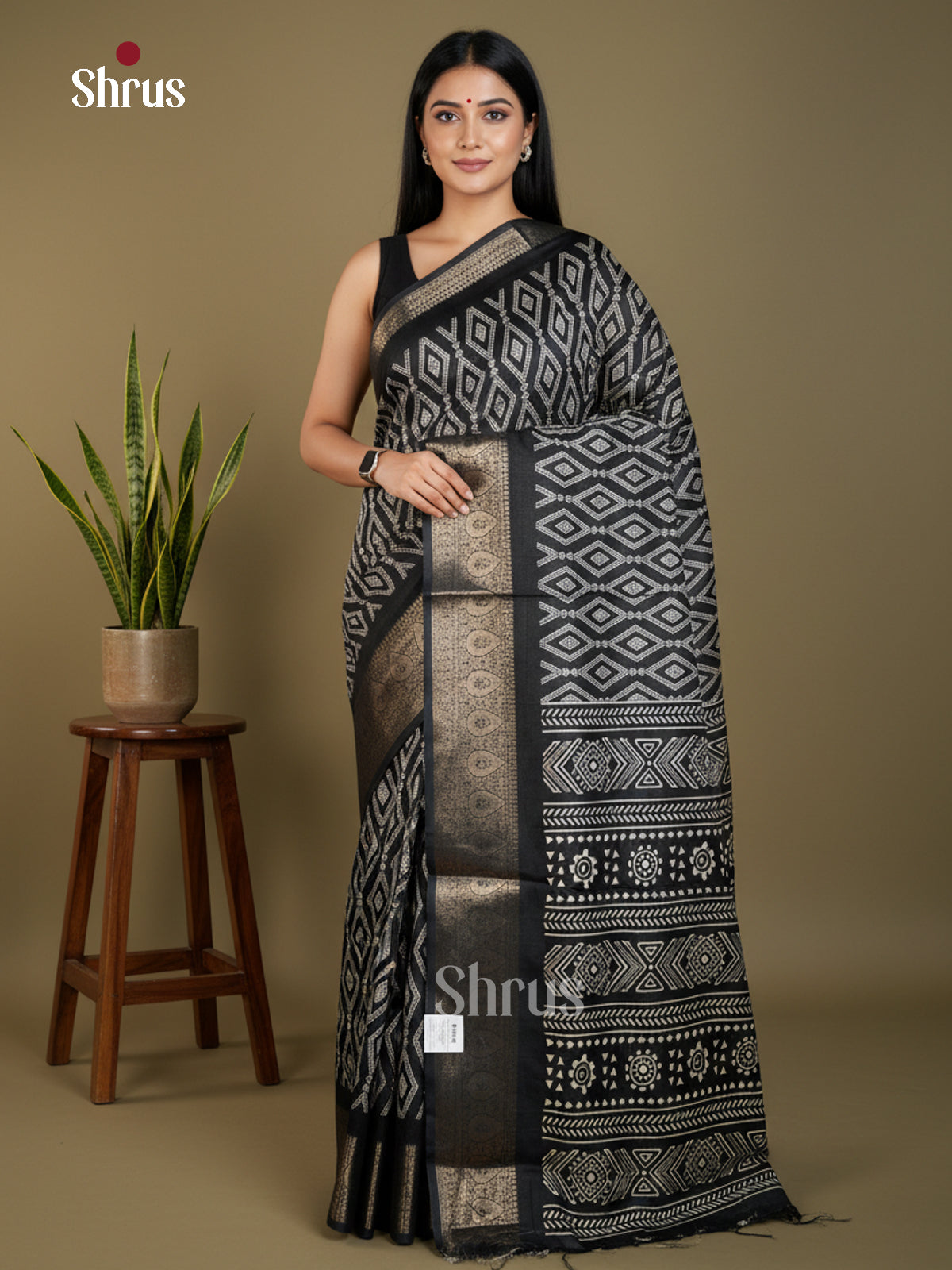 EBS16483 - Semi Crepe Saree - Shop on Shrus.com
