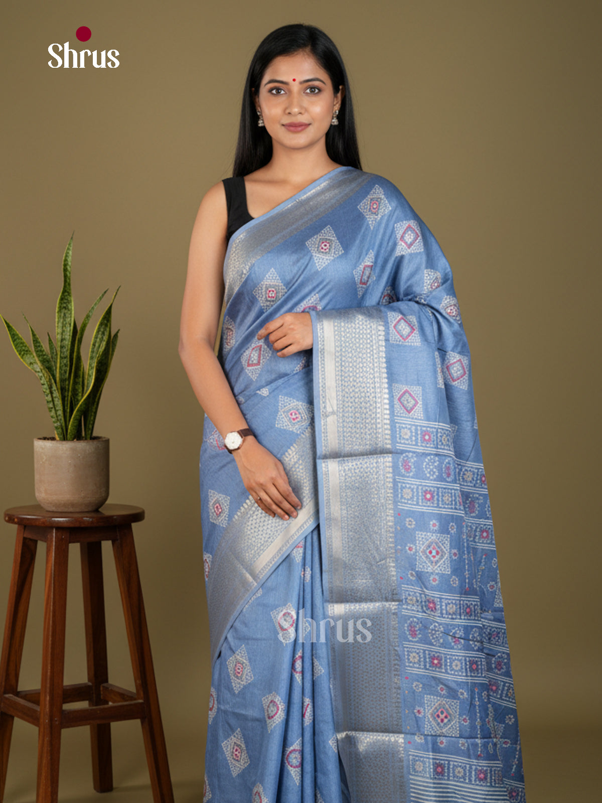 EBS16537 - Semi Crepe Saree - Shop on Shrus.com