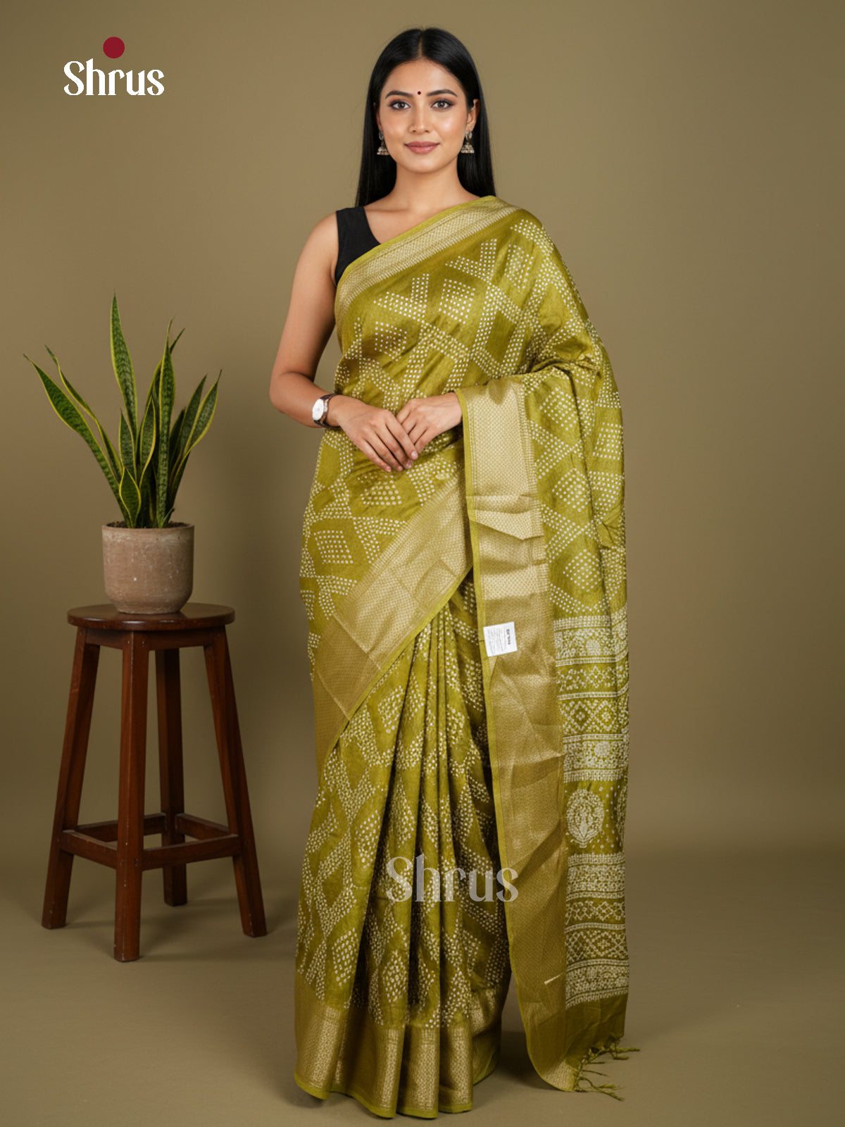 EBS16669 - Semi Crepe Saree - Shop on Shrus.com