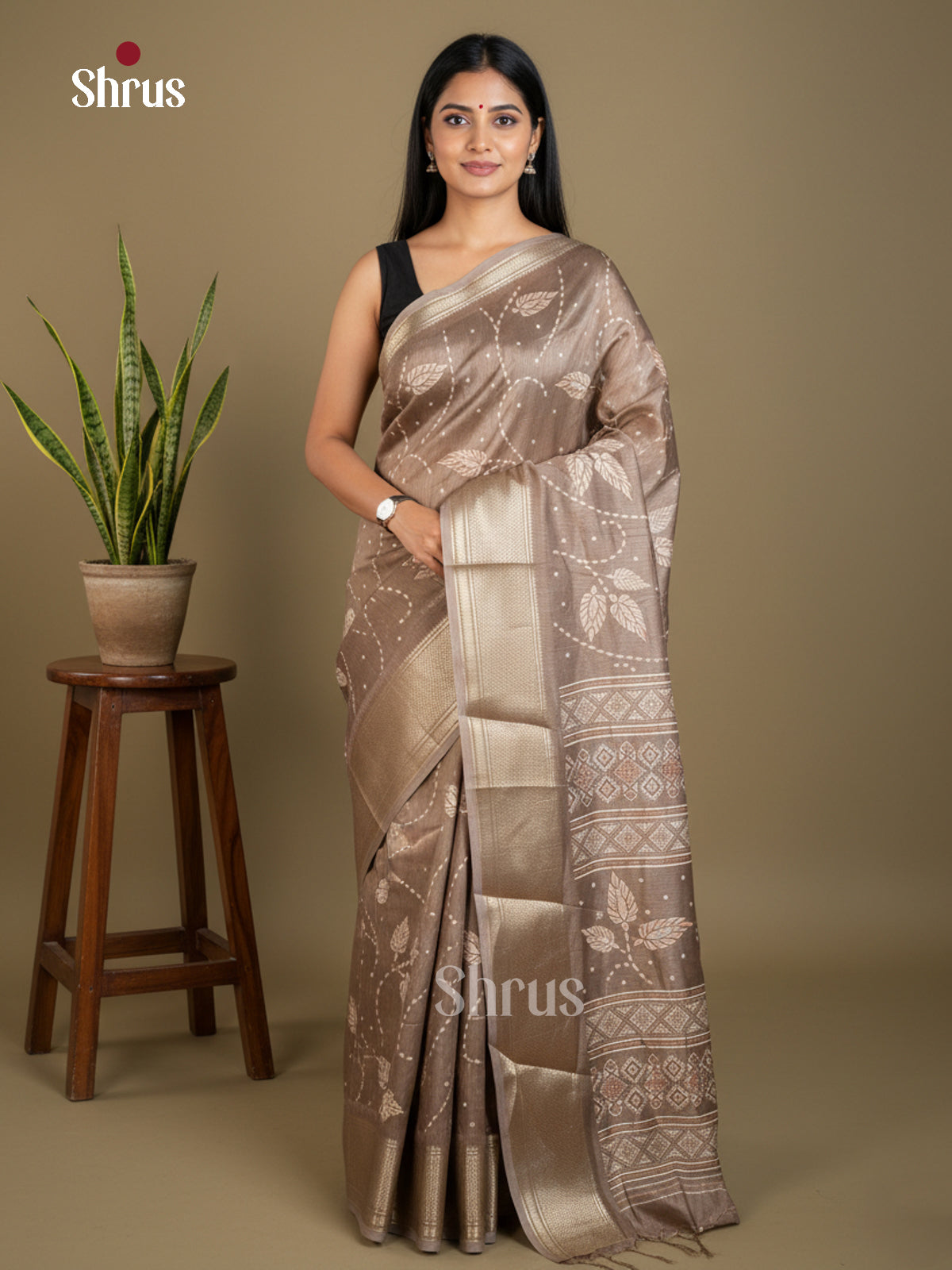 EBS16696 - Semi Crepe Saree - Shop on Shrus.com