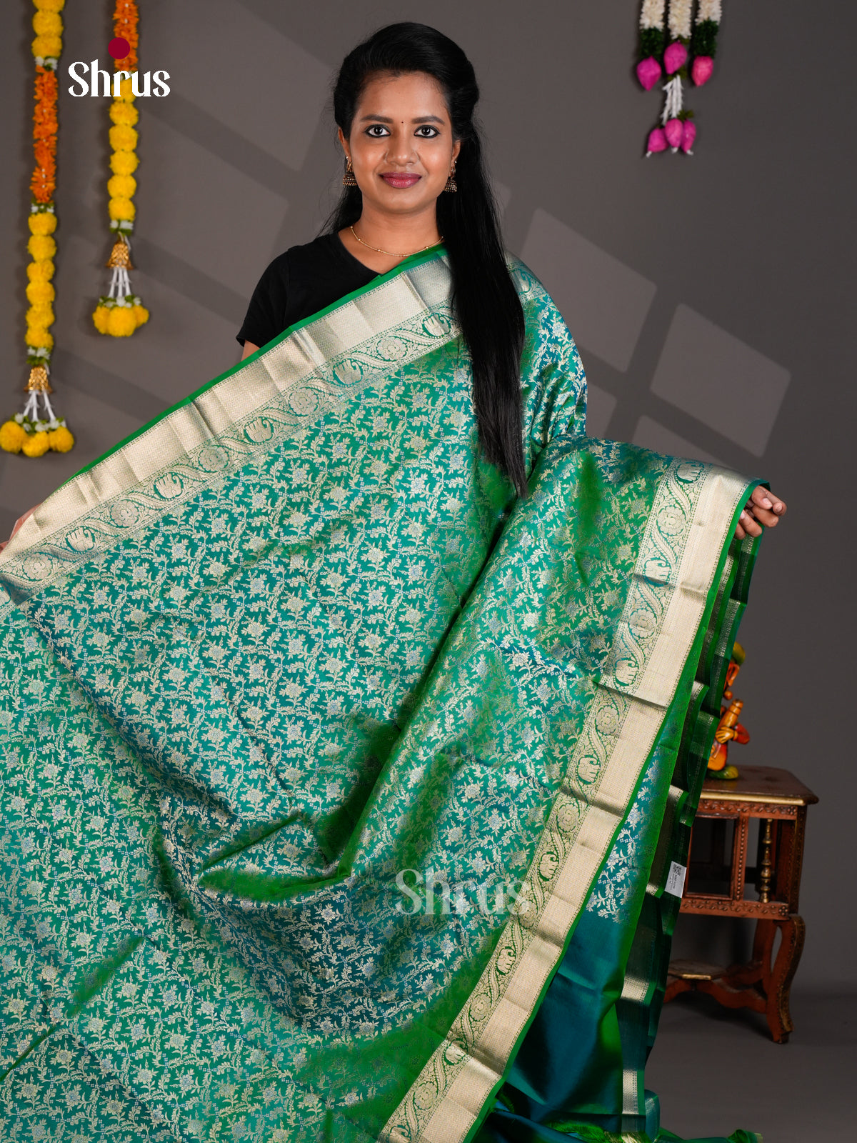 Kanchipuram silk Saree - EBS18480 - Shop on Shrus.com