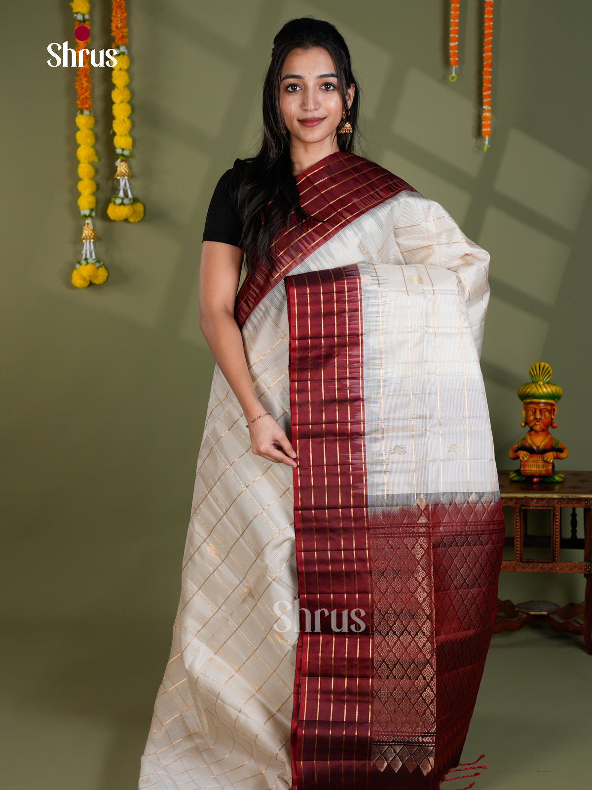 EBS18556 - Soft Silk Saree - Shop on Shrus.com