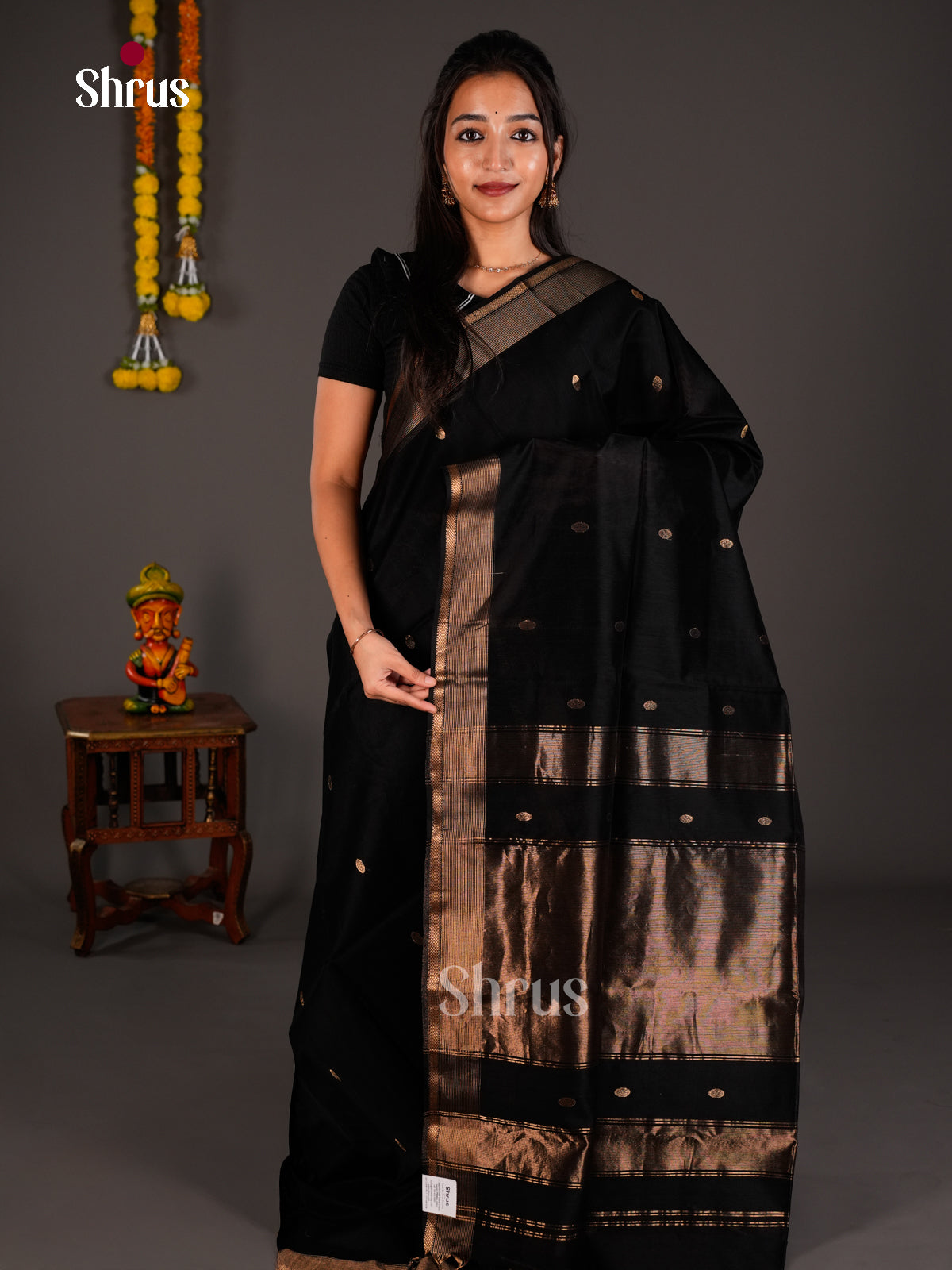 Maheshwari silkcotton Saree - ECS03095 - Shop on Shrus.com