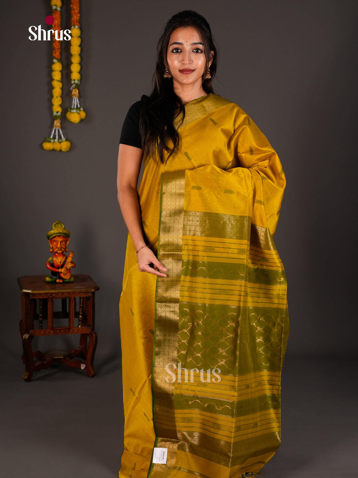 Maheshwari silkcotton Saree - ECS03098 - Shop on Shrus.com