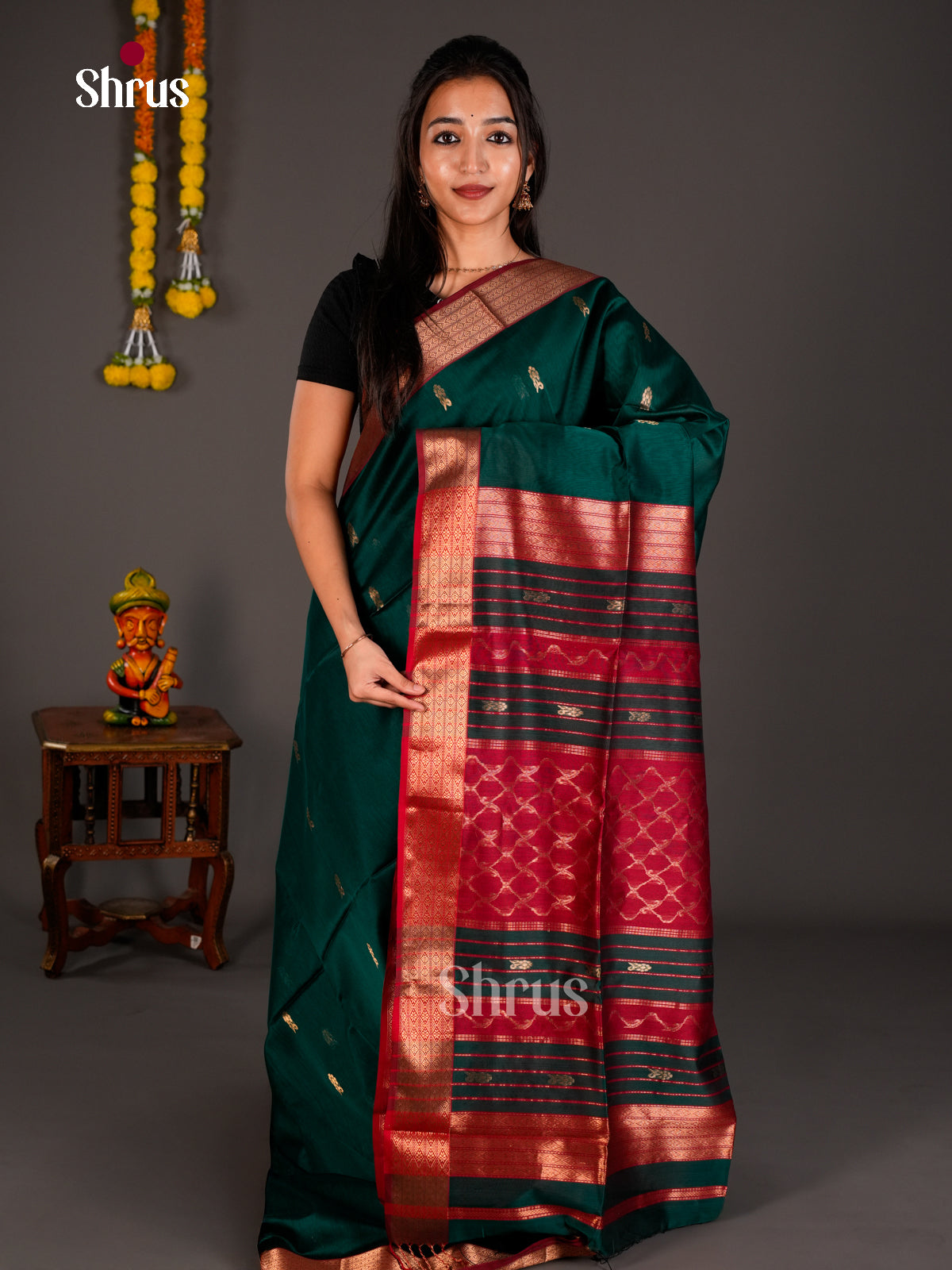 Maheshwari silkcotton Saree - ECS03100 - Shop on Shrus.com