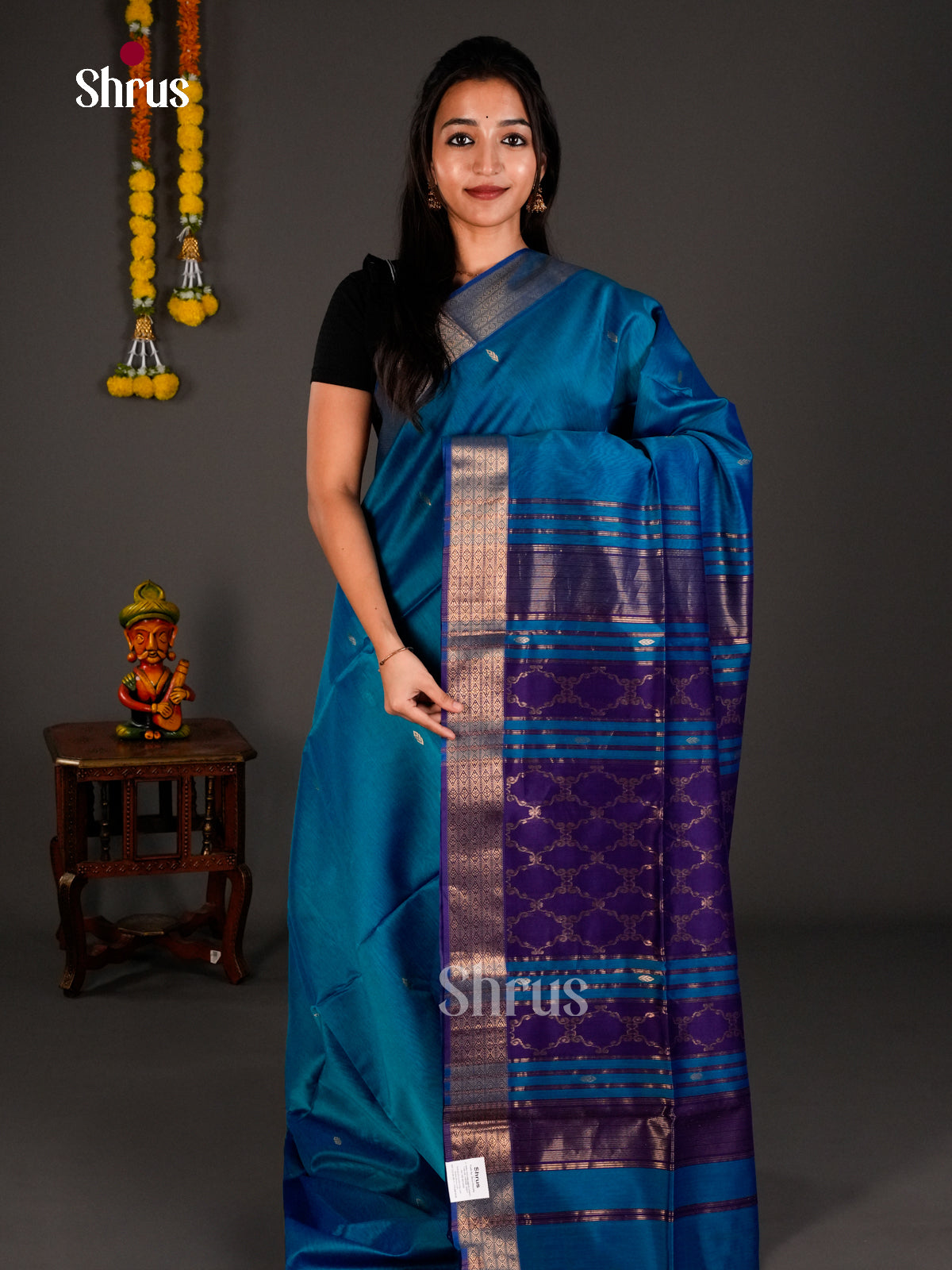 Maheshwari silkcotton Saree - ECS03102 - Shop on Shrus.com