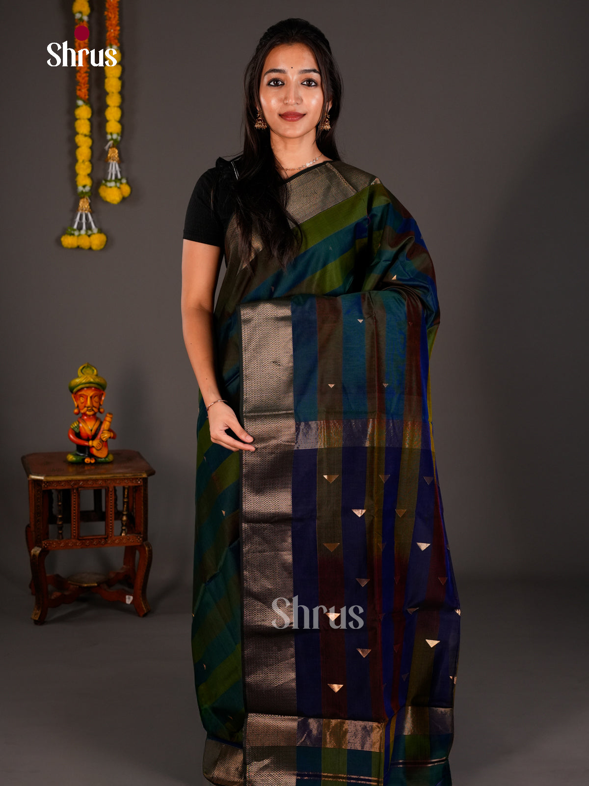 Maheshwari silkcotton Saree - ECS03146 - Shop on Shrus.com