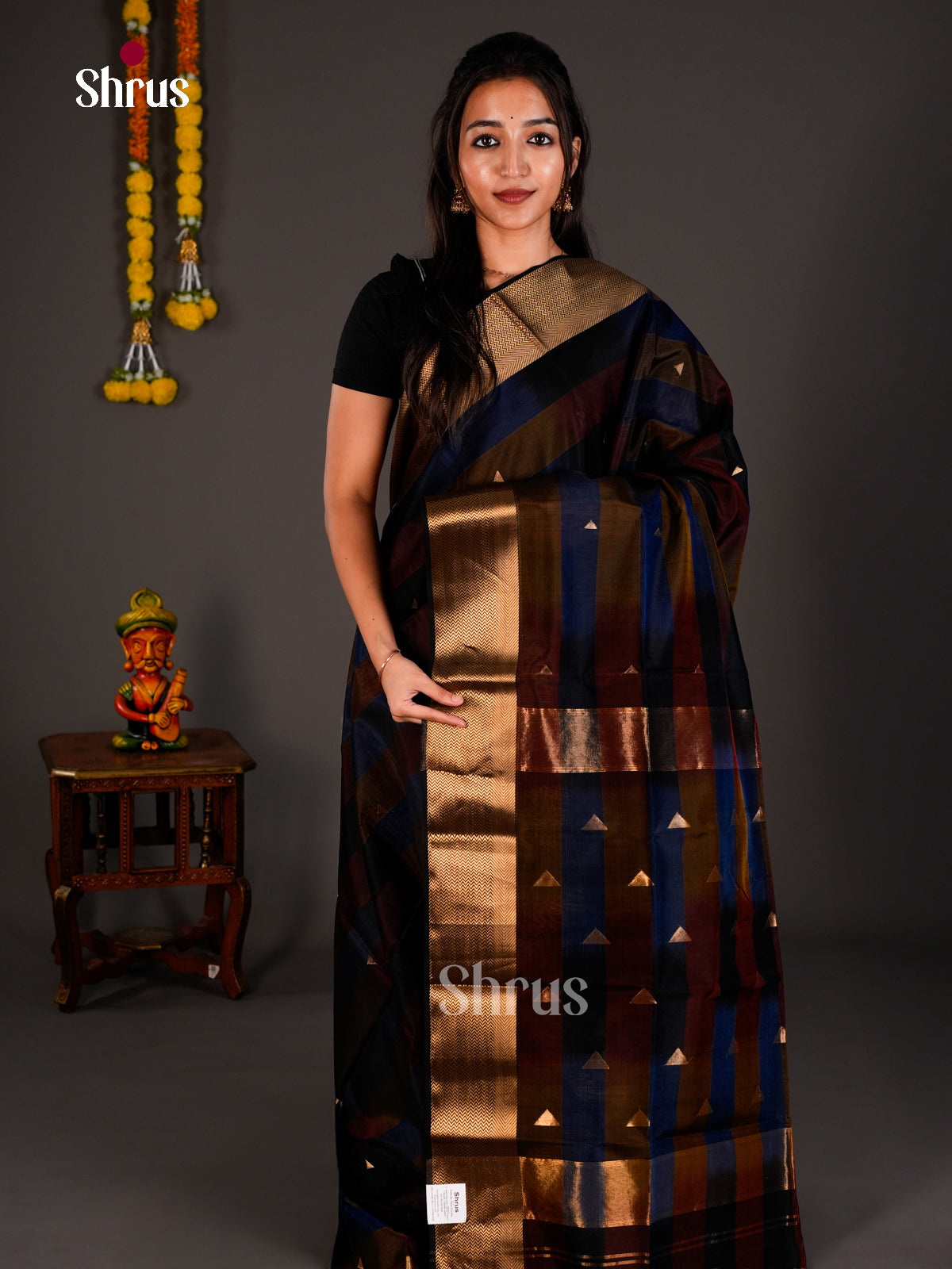 Maheshwari silkcotton Saree - ECS03149 - Shop on Shrus.com