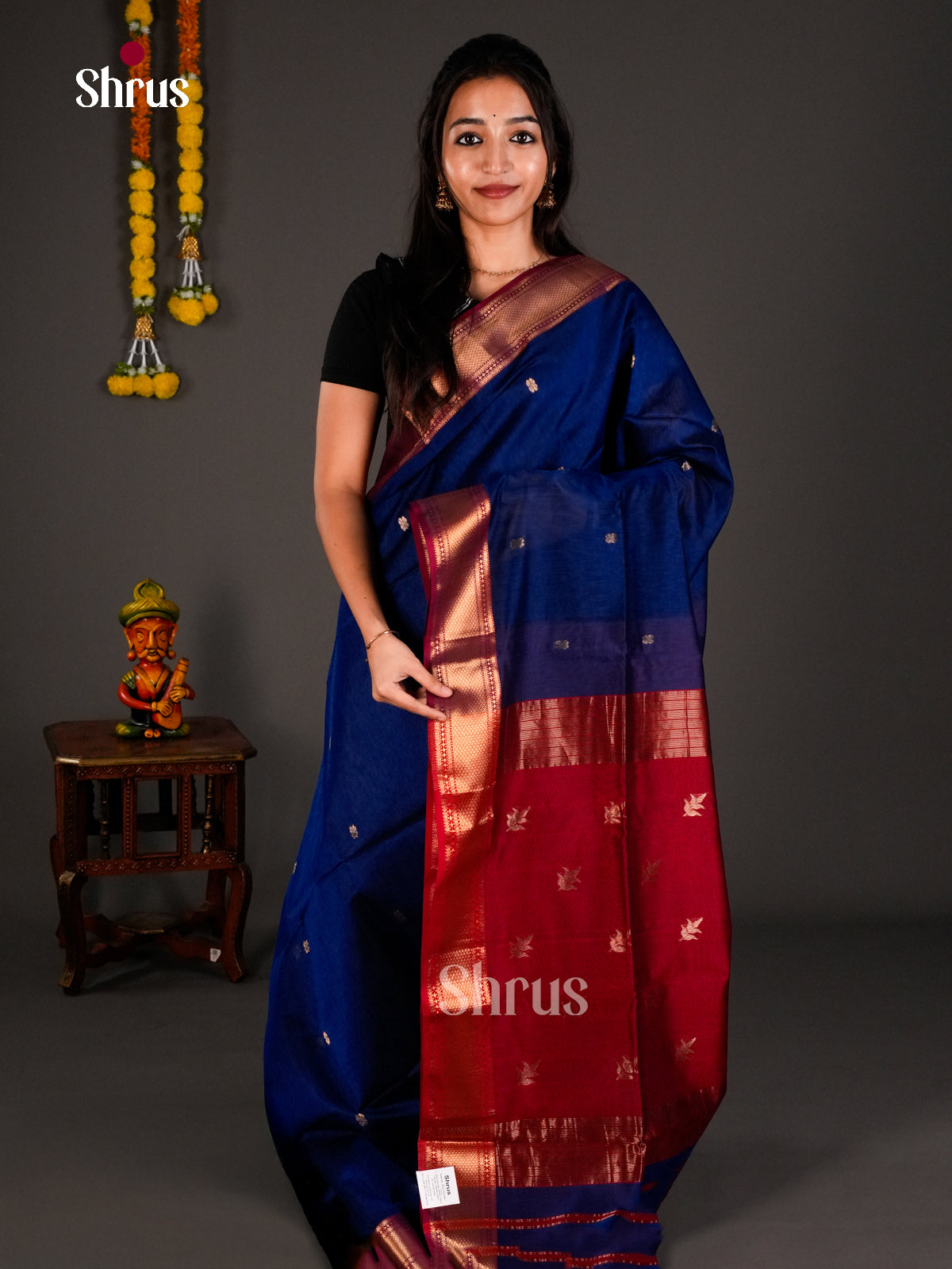 Maheshwari silkcotton Saree - ECS03158 - Shop on Shrus.com