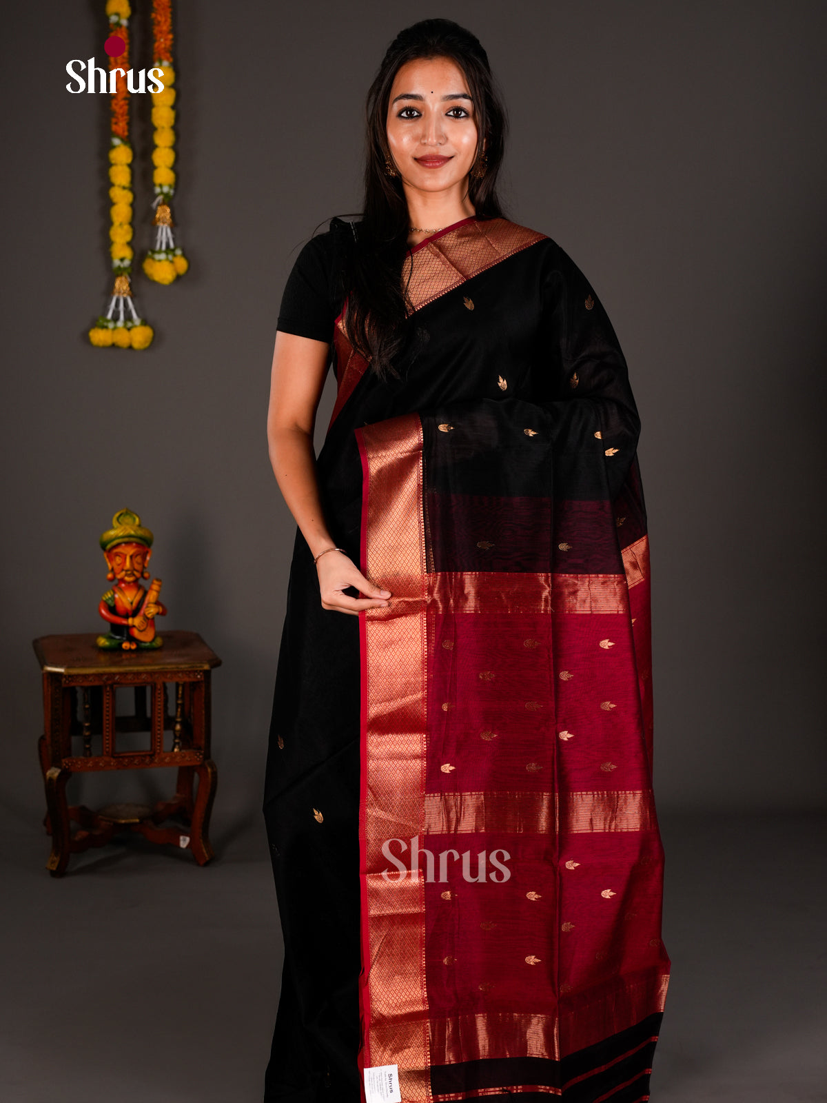 Maheshwari silkcotton Saree - ECS03171 - Shop on Shrus.com