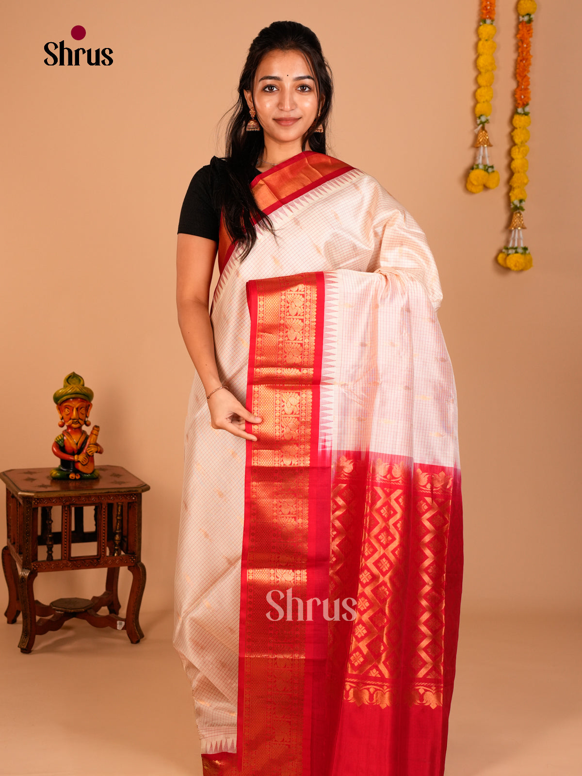 Soft Silk Saree - ECS05034 - Shop on Shrus.com