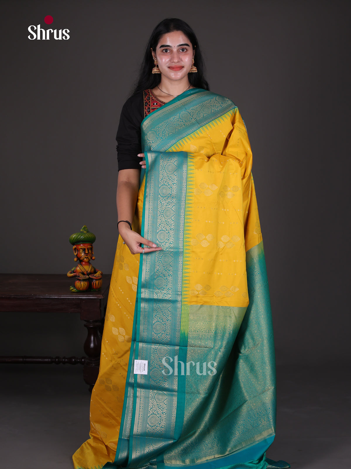 Semi Kanchipuram Saree - ECS09253 - Shop on Shrus.com
